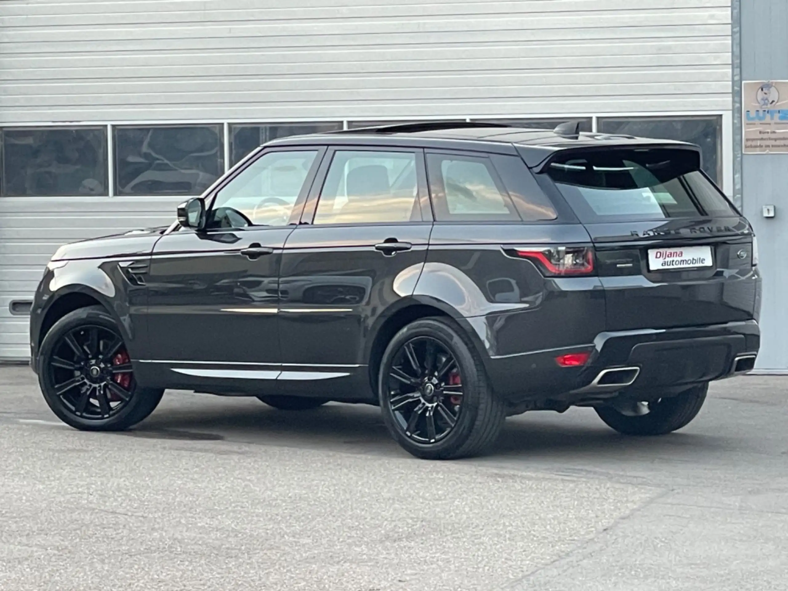 Land Rover - Range Rover Sport