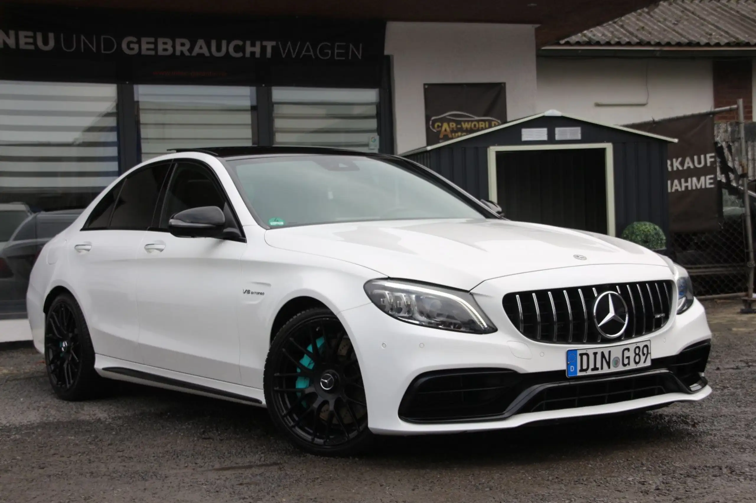 Mercedes-Benz - C 63 AMG