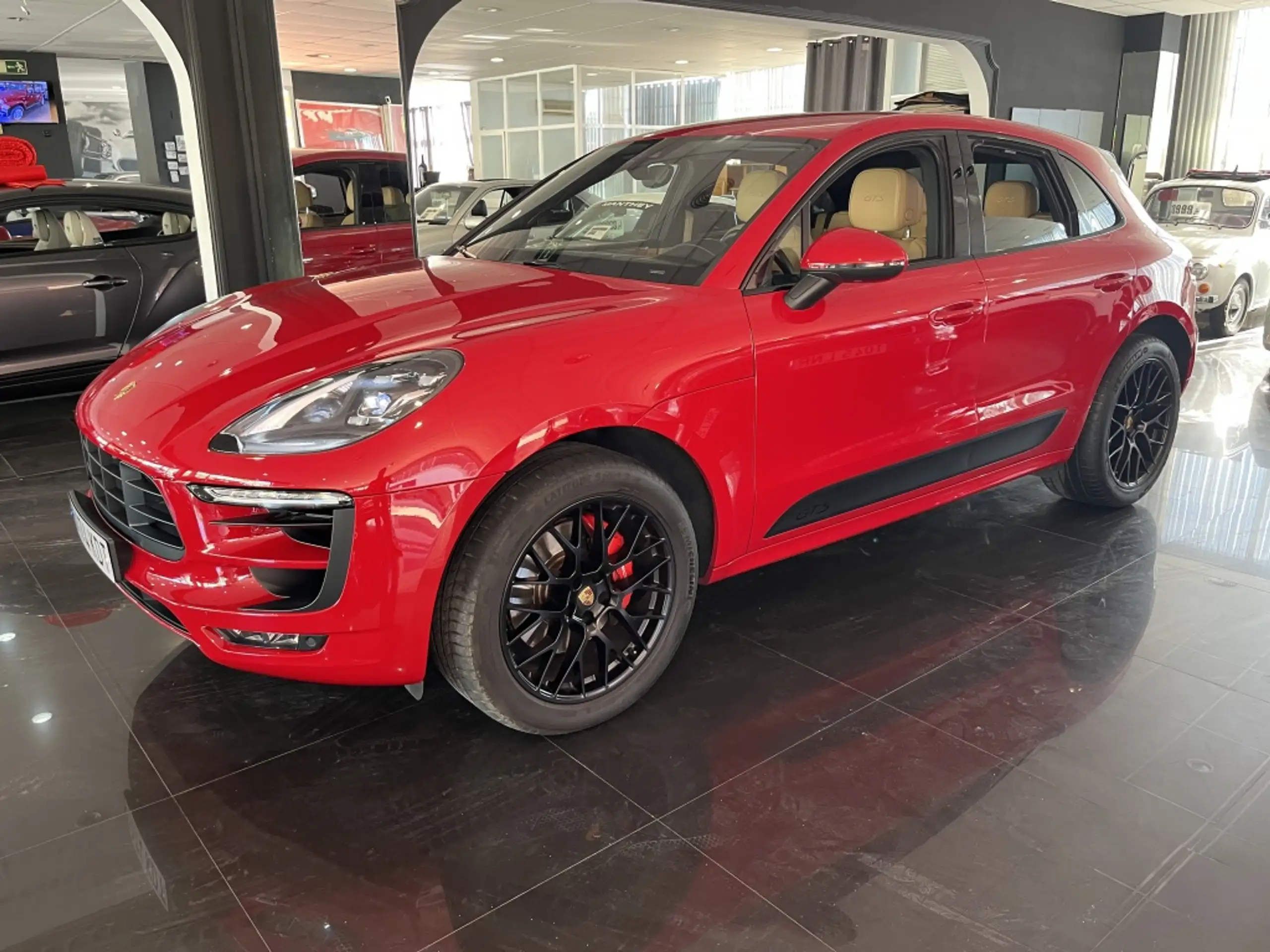 Porsche - Macan