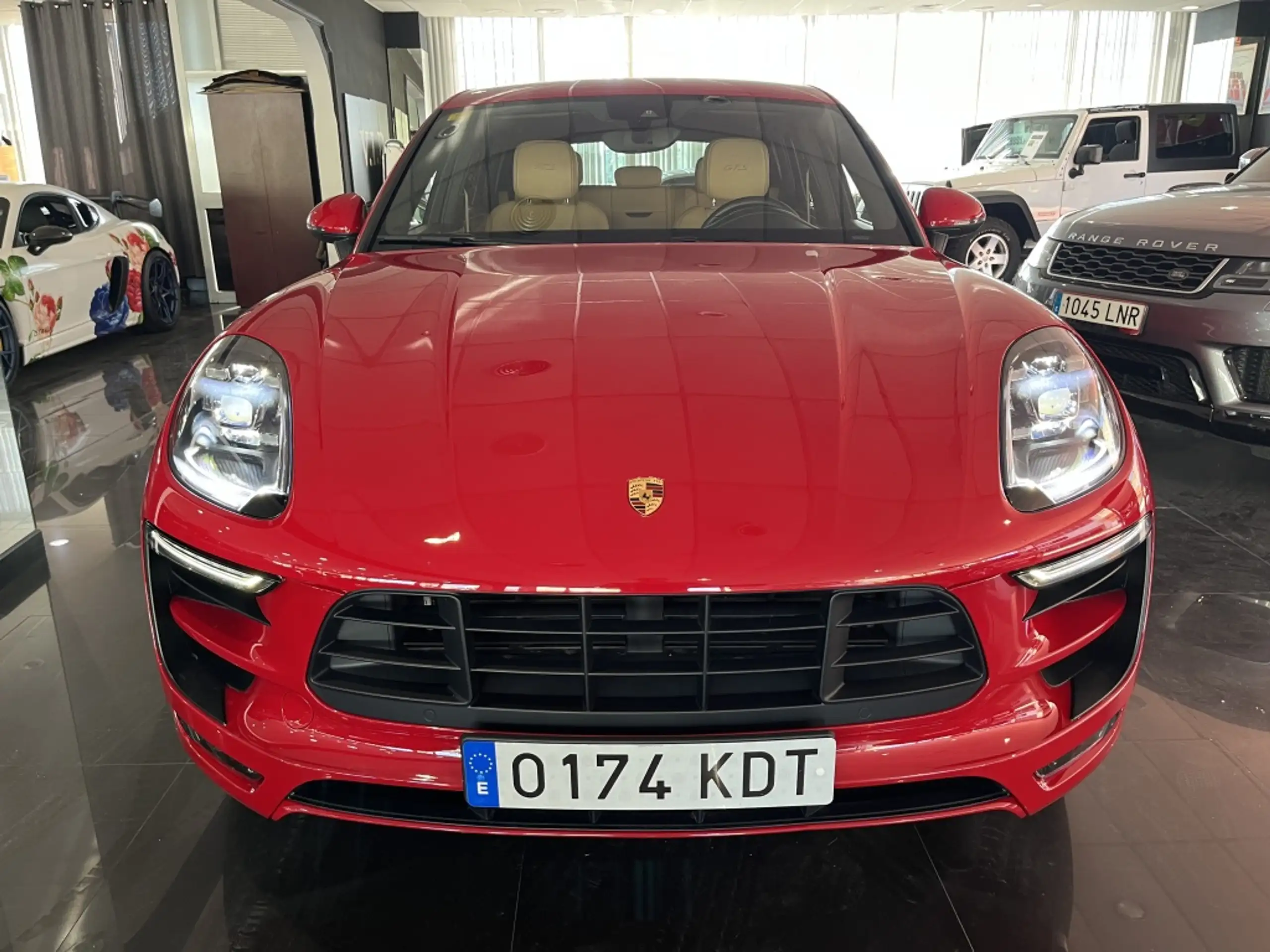 Porsche - Macan