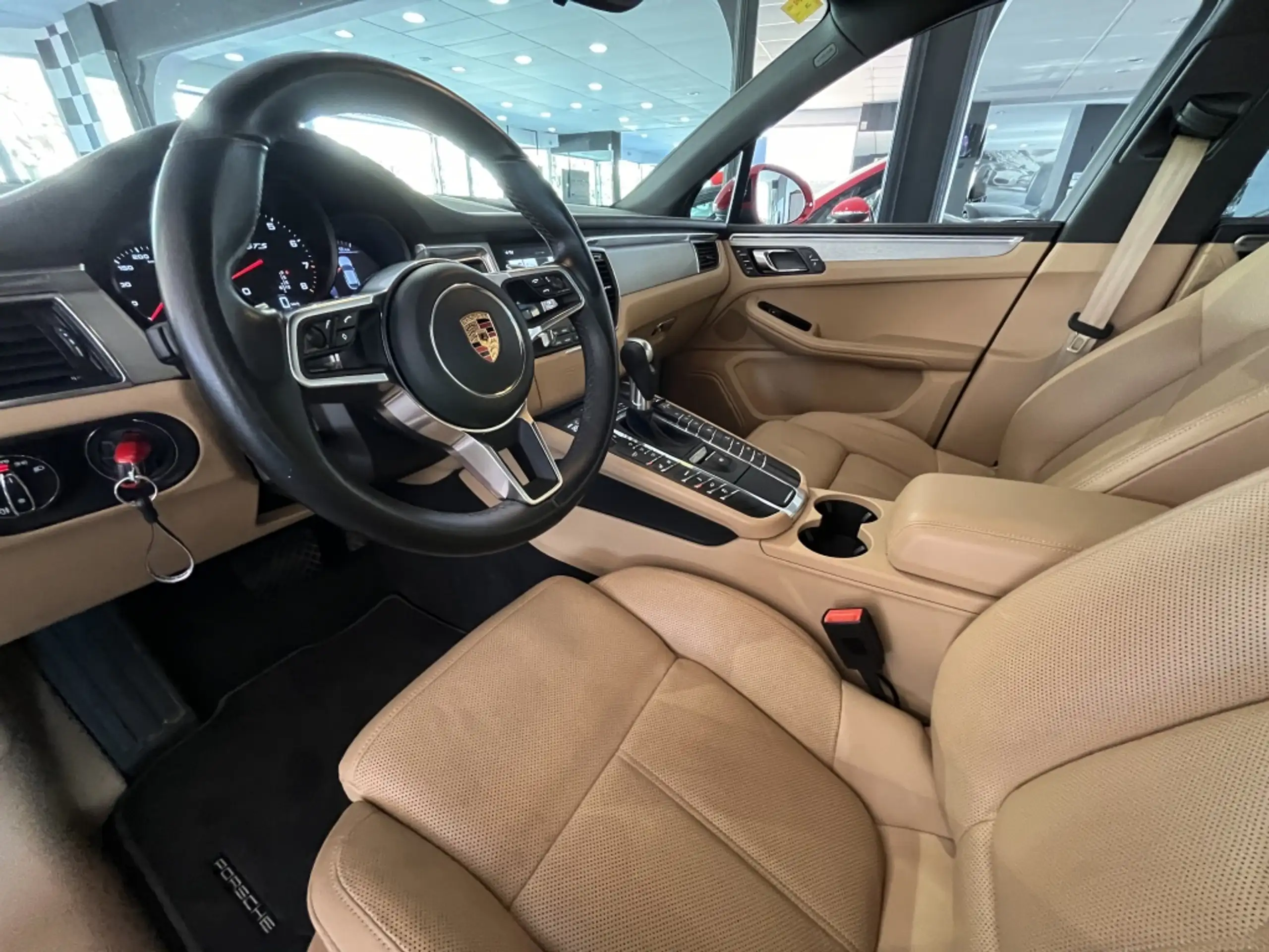 Porsche - Macan