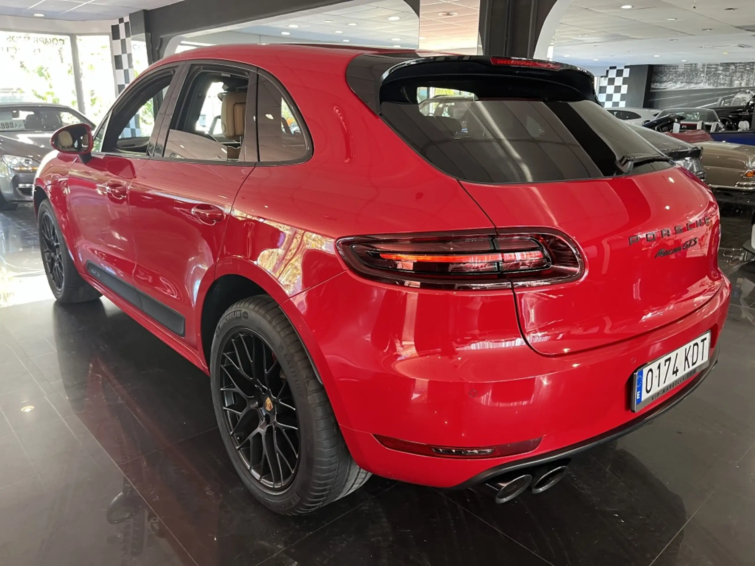 Porsche - Macan