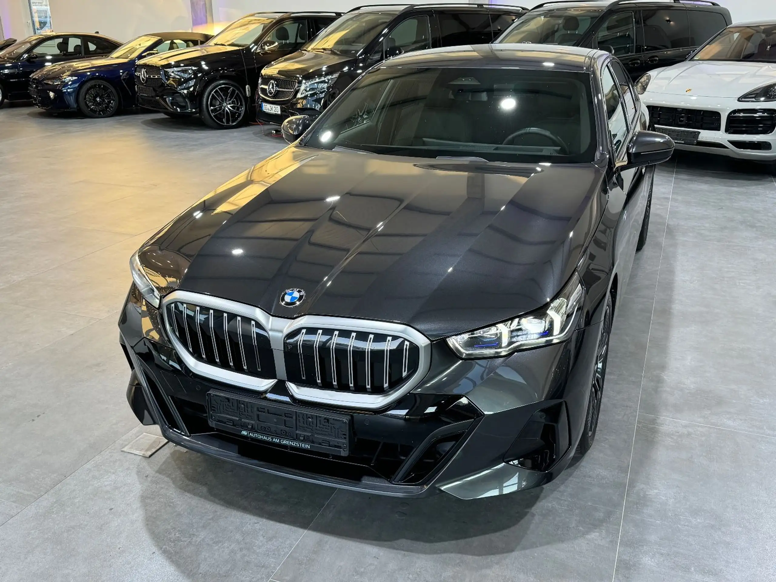 BMW - 520