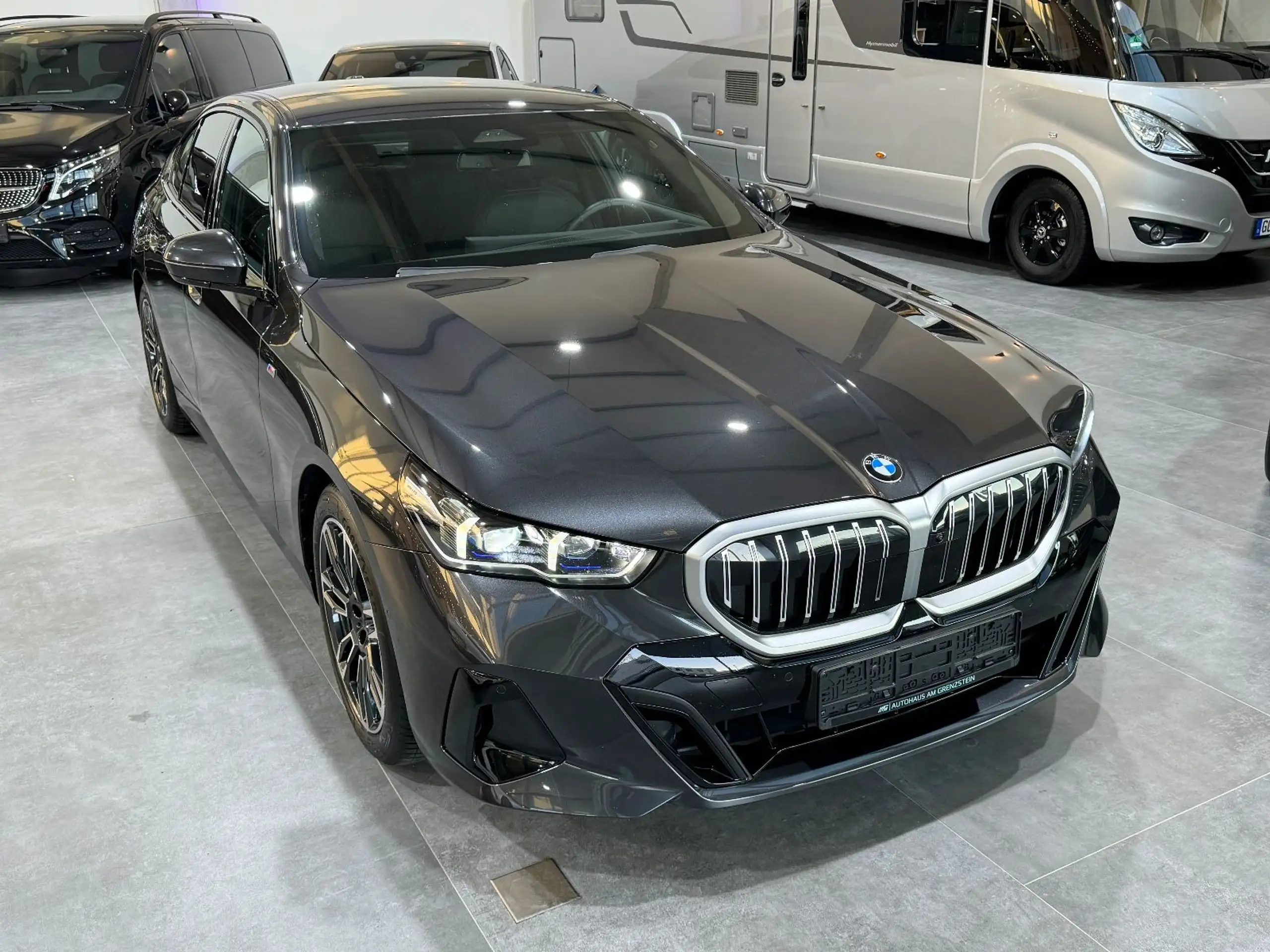 BMW - 520