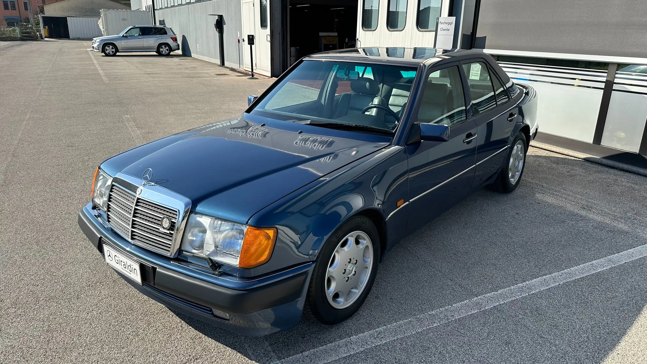 Mercedes-Benz - E 500