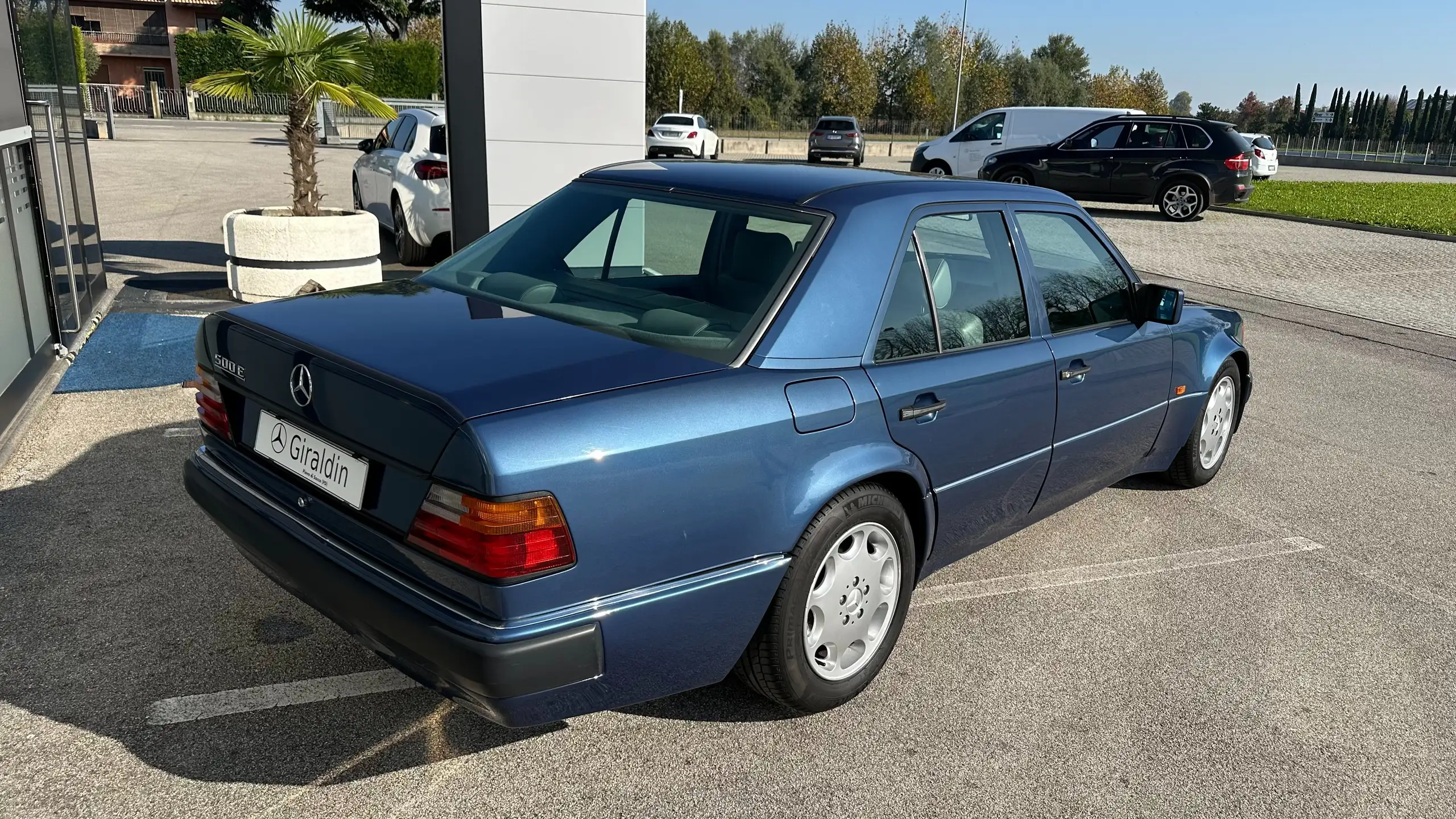 Mercedes-Benz - E 500