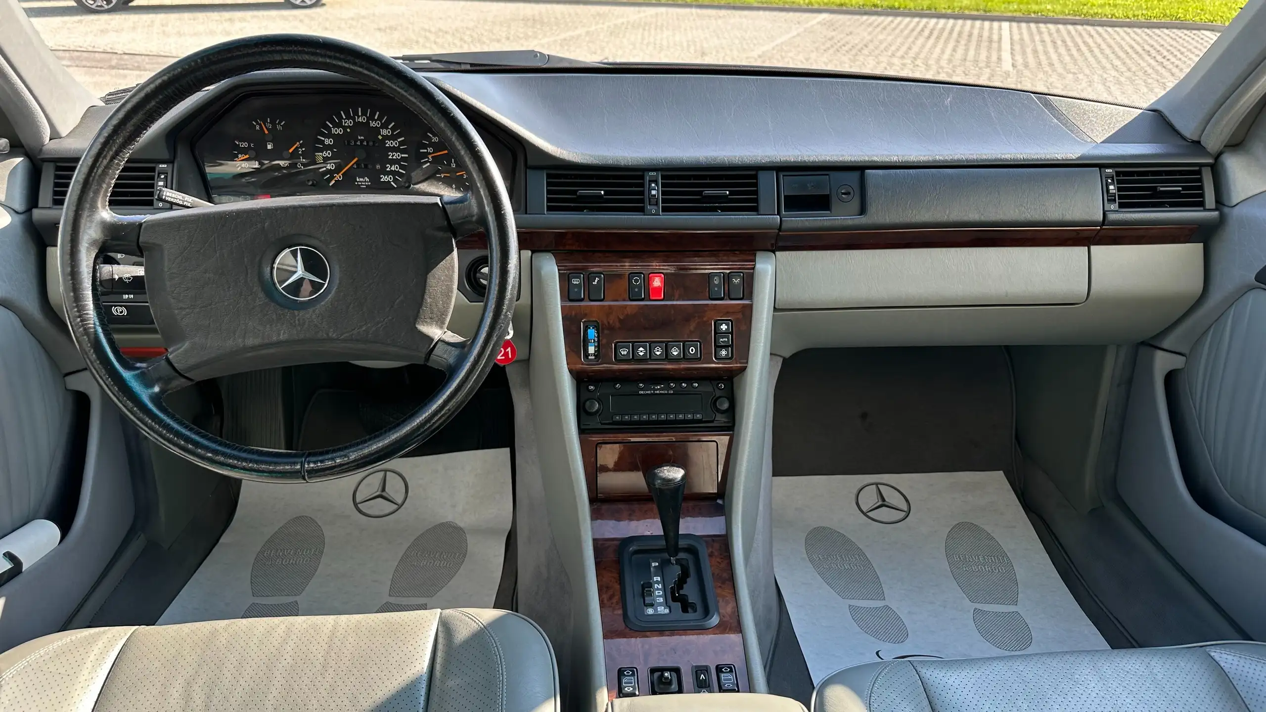 Mercedes-Benz - E 500