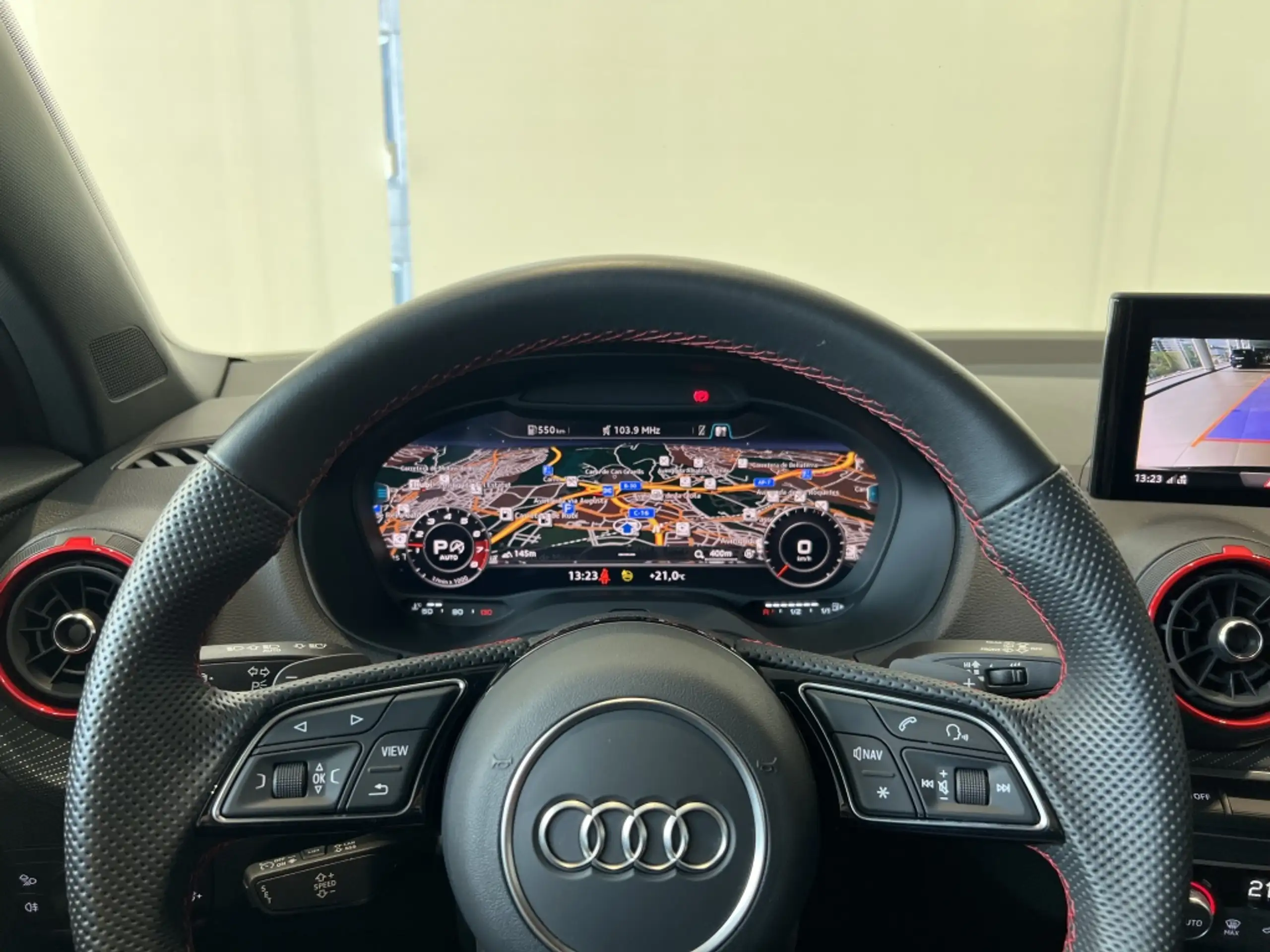 Audi - SQ2