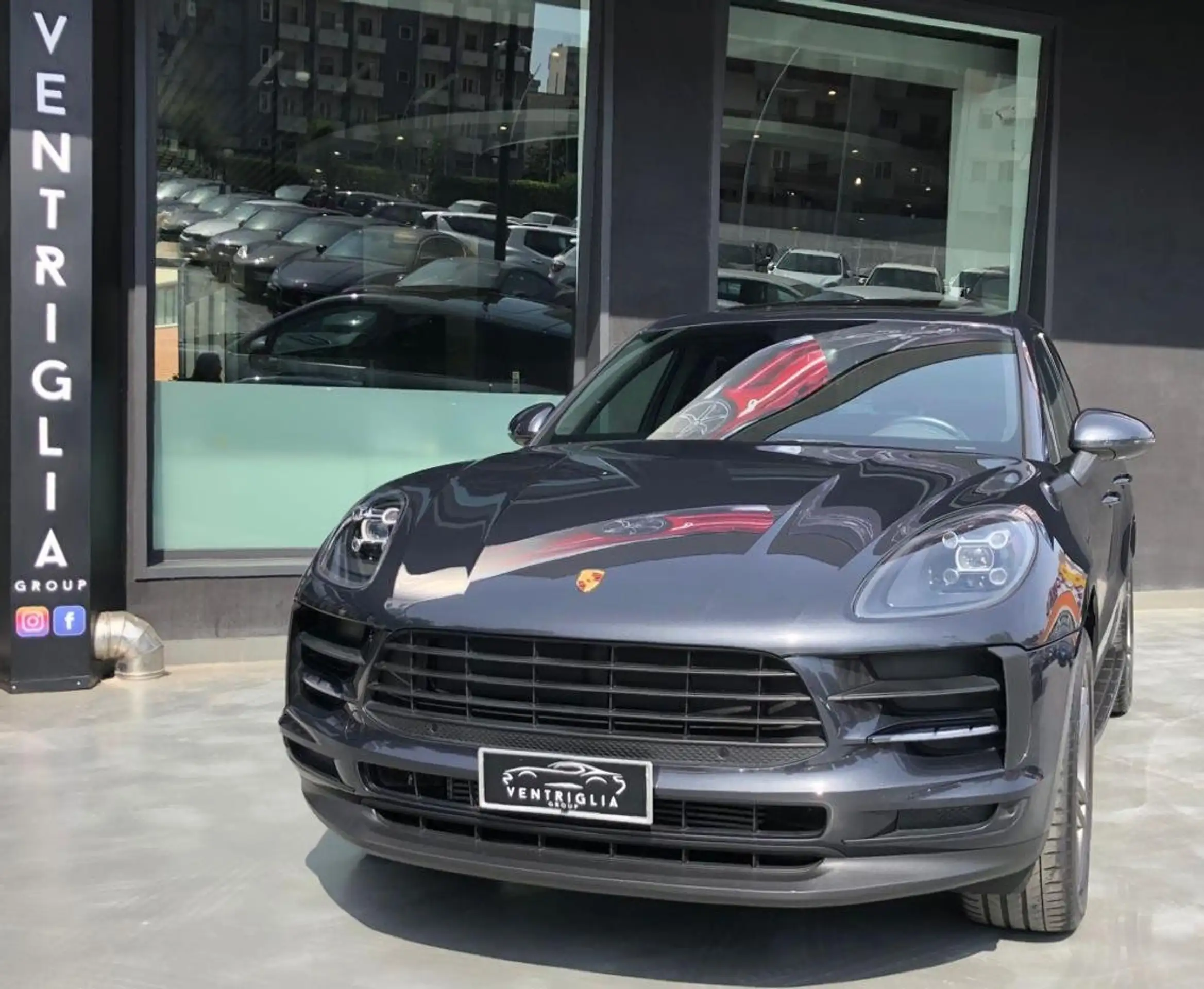 Porsche - Macan