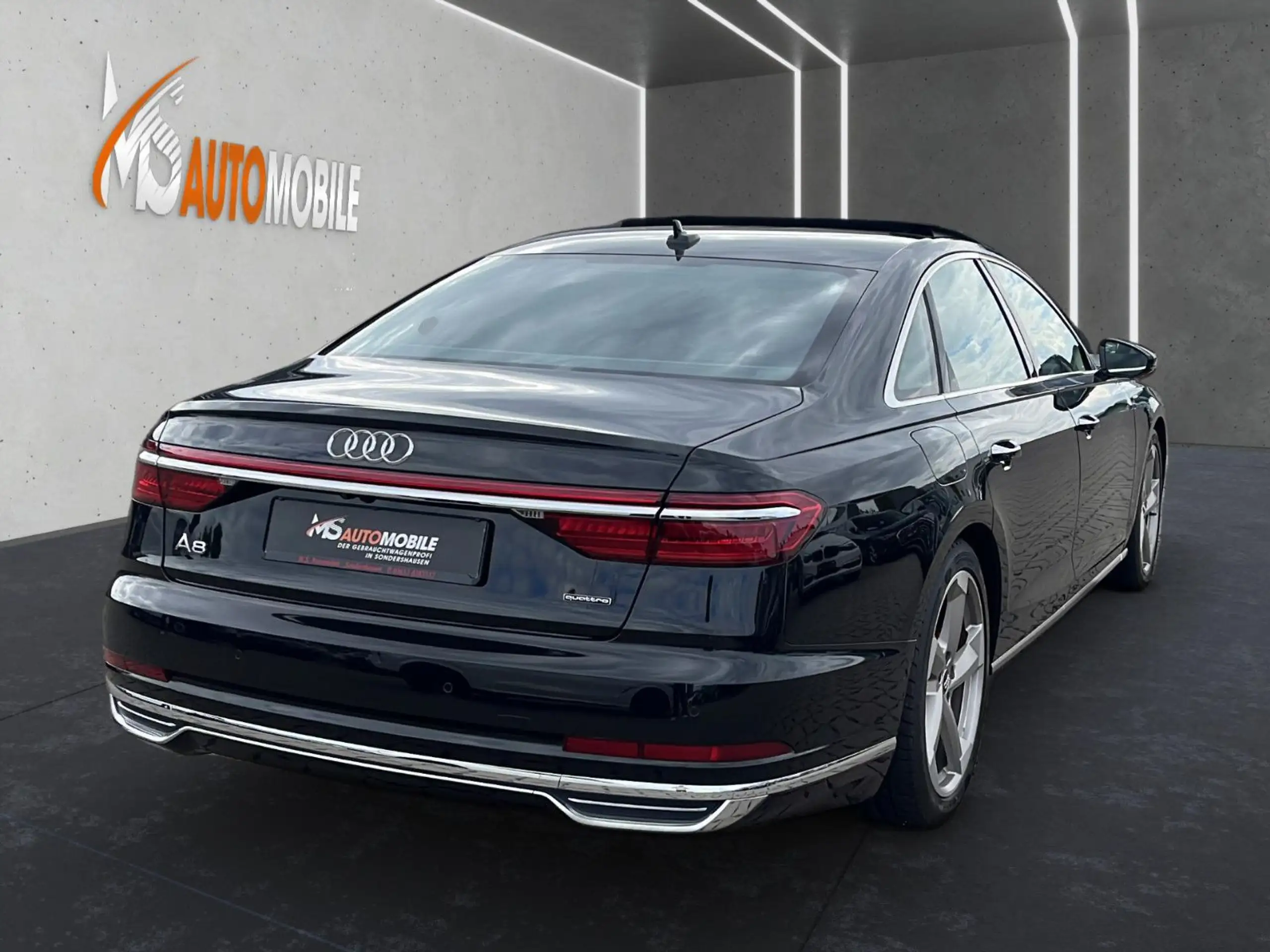 Audi - A8