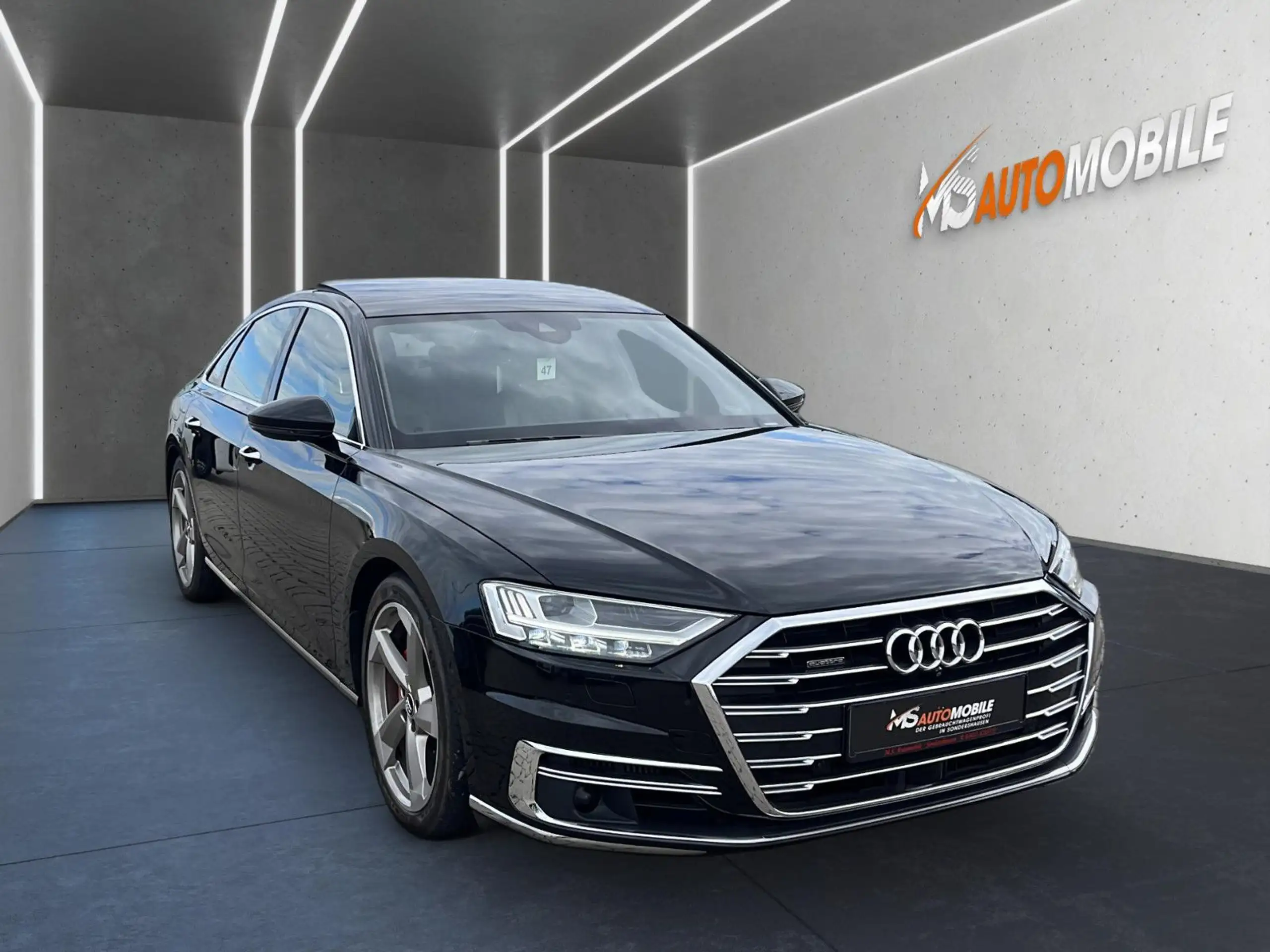 Audi - A8