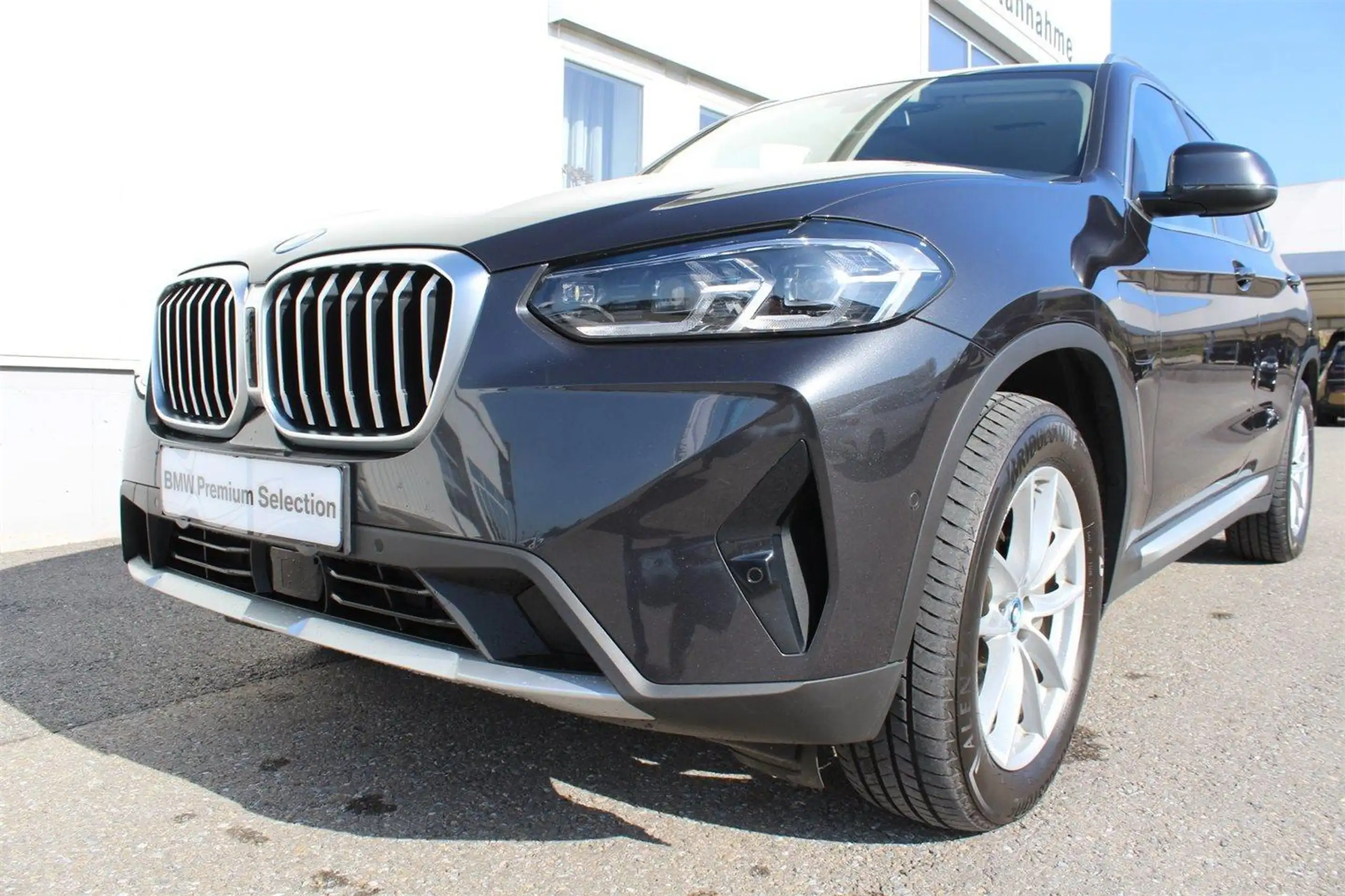 BMW - X3