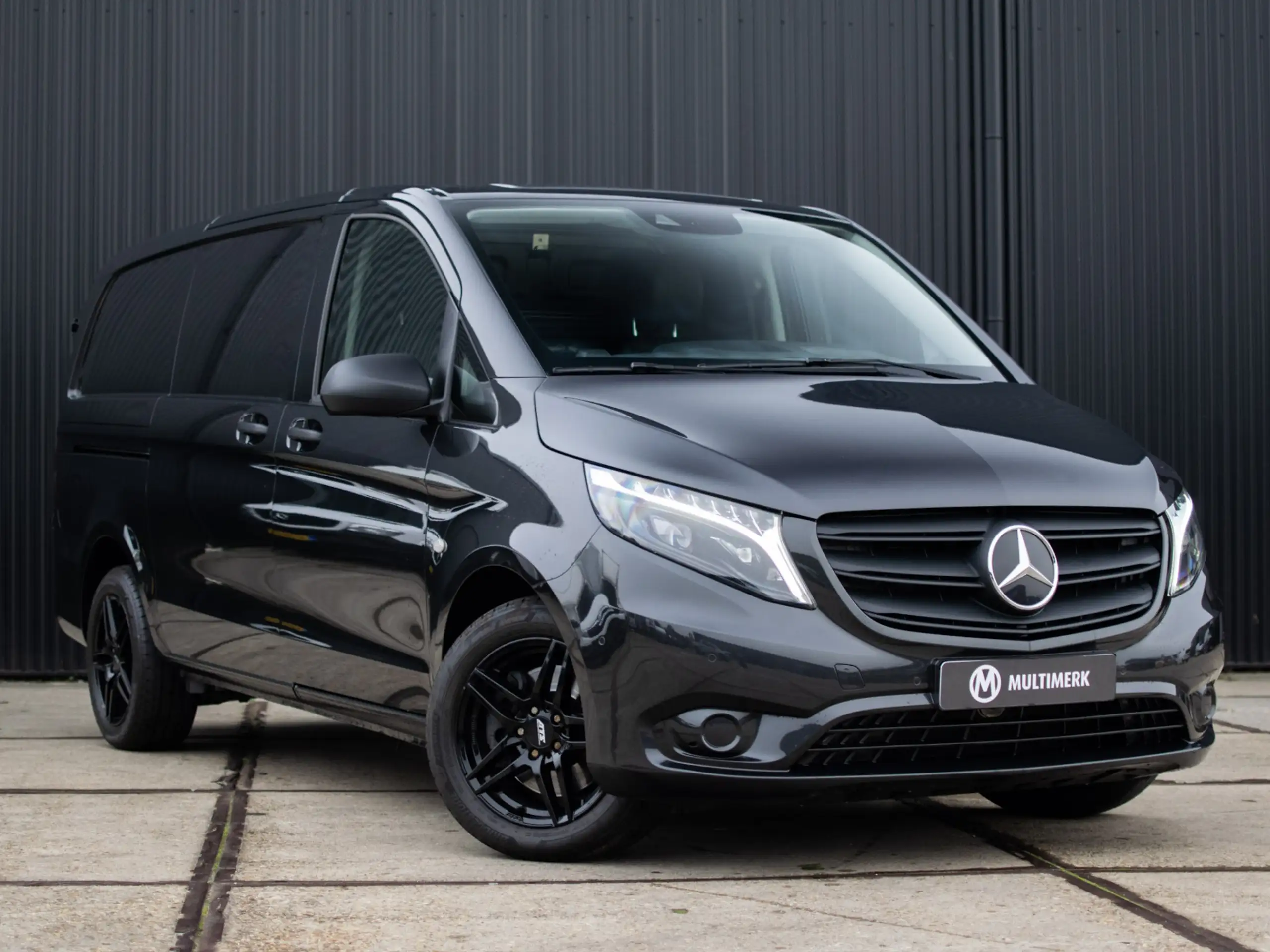 Mercedes-Benz - Vito