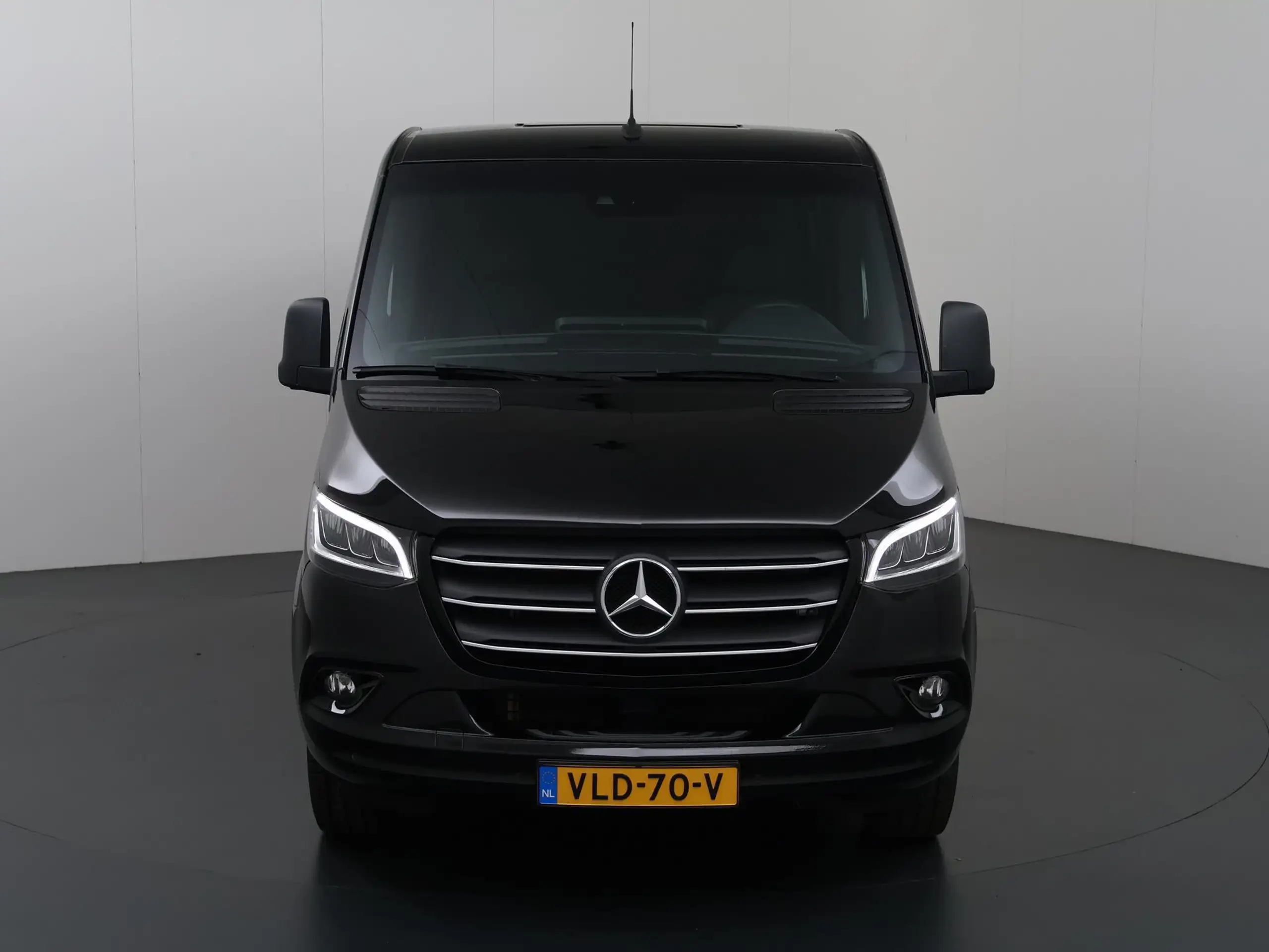 Mercedes-Benz - Sprinter