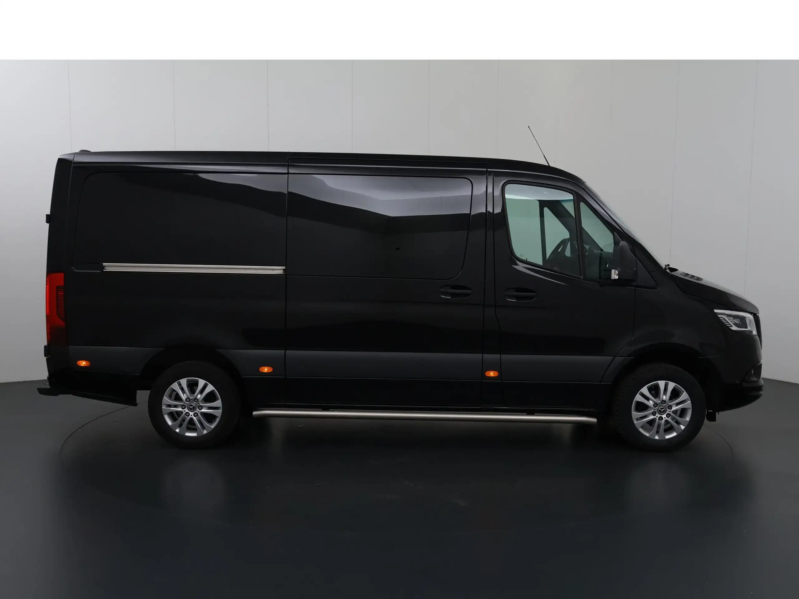 Mercedes-Benz - Sprinter