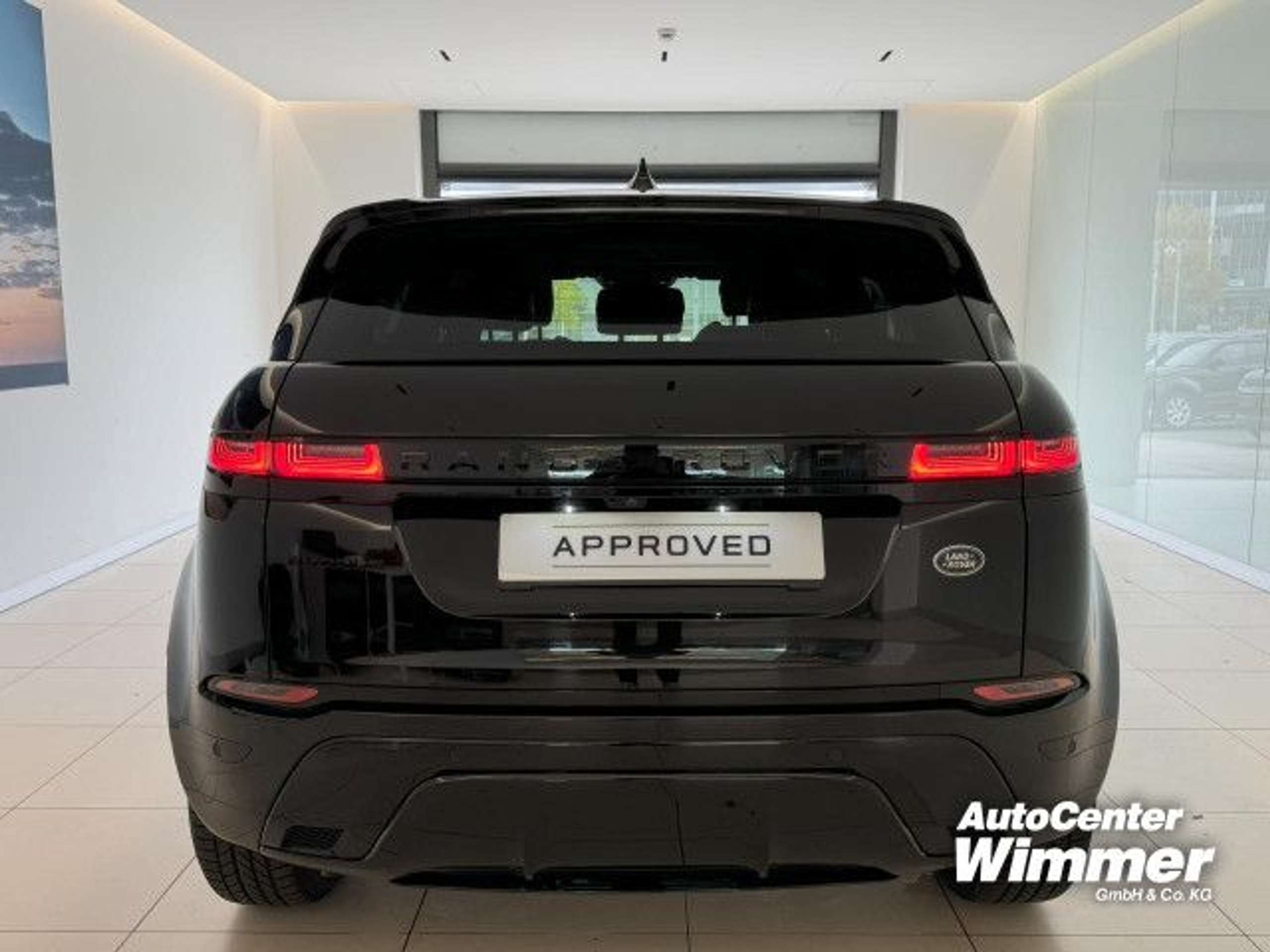 Land Rover - Range Rover Evoque