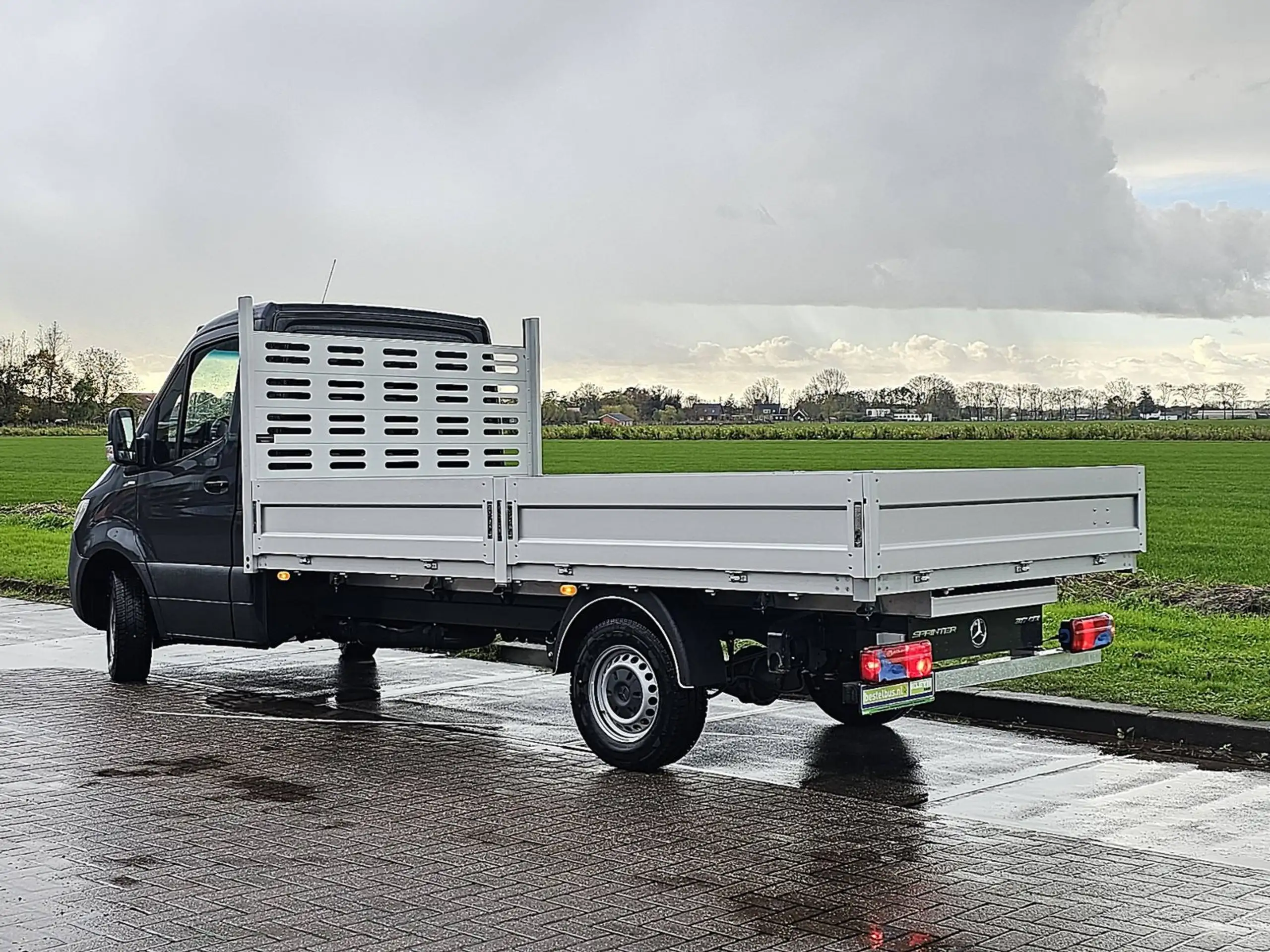 Mercedes-Benz - Sprinter