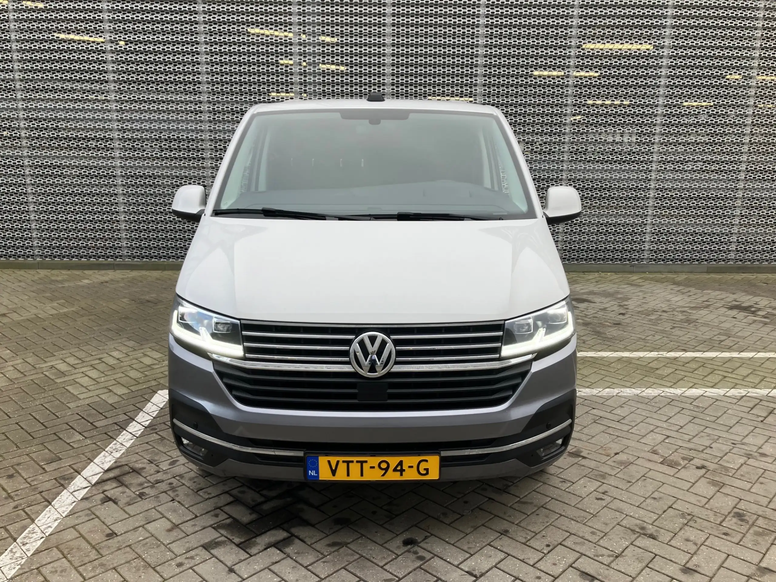 Volkswagen - T6.1 Transporter