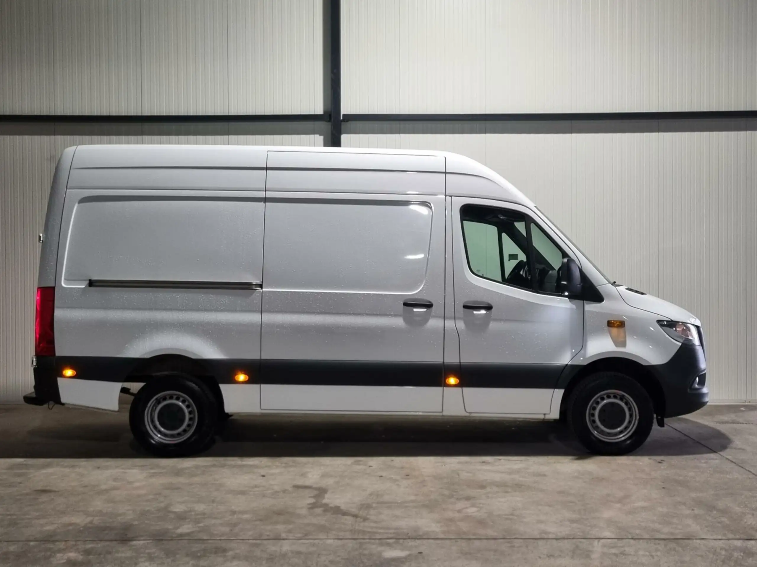 Mercedes-Benz - Sprinter