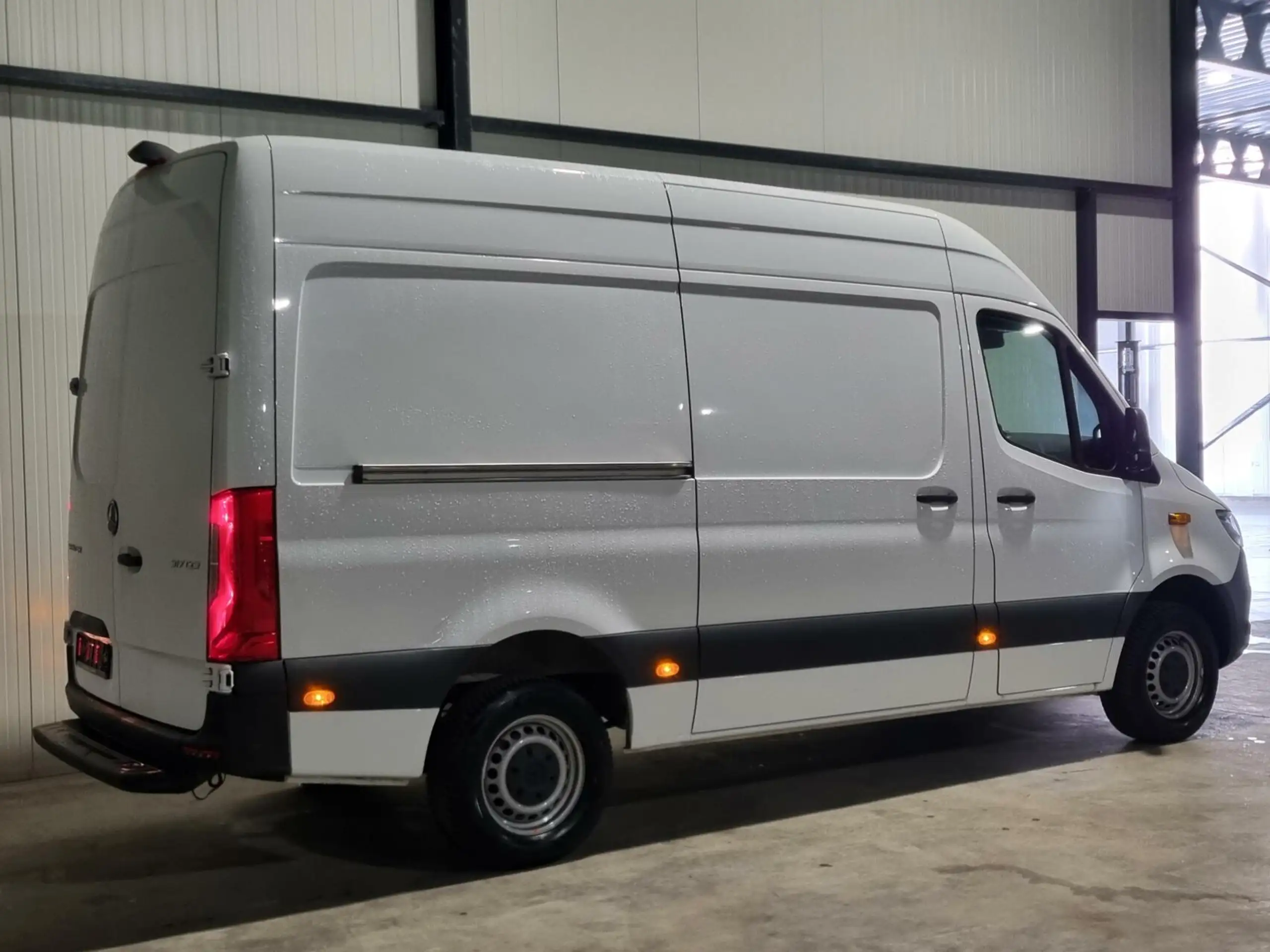 Mercedes-Benz - Sprinter