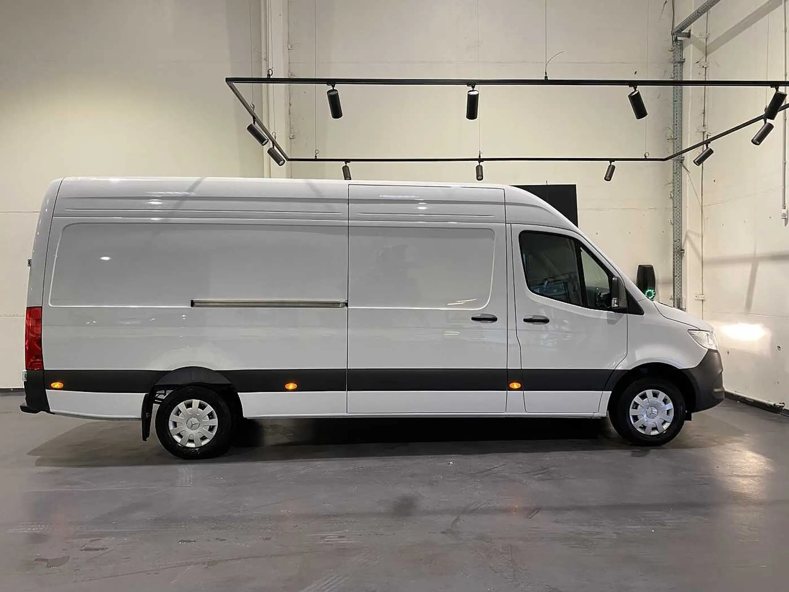 Mercedes-Benz - Sprinter