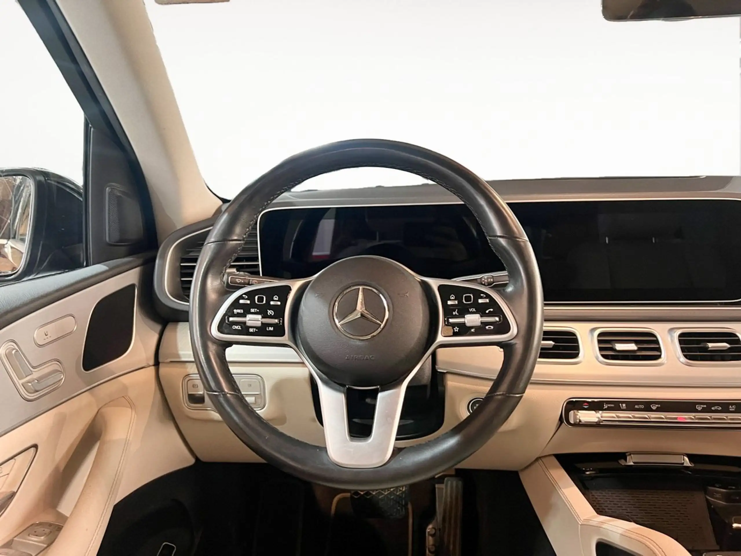 Mercedes-Benz - GLE 350