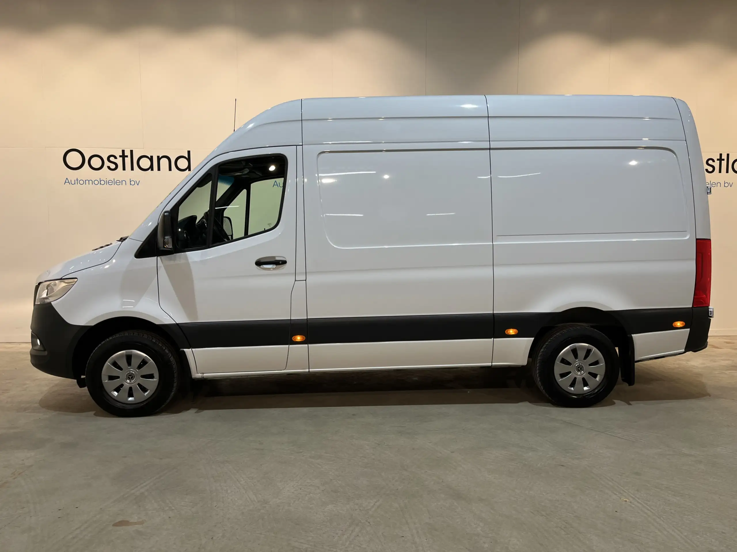 Mercedes-Benz - Sprinter