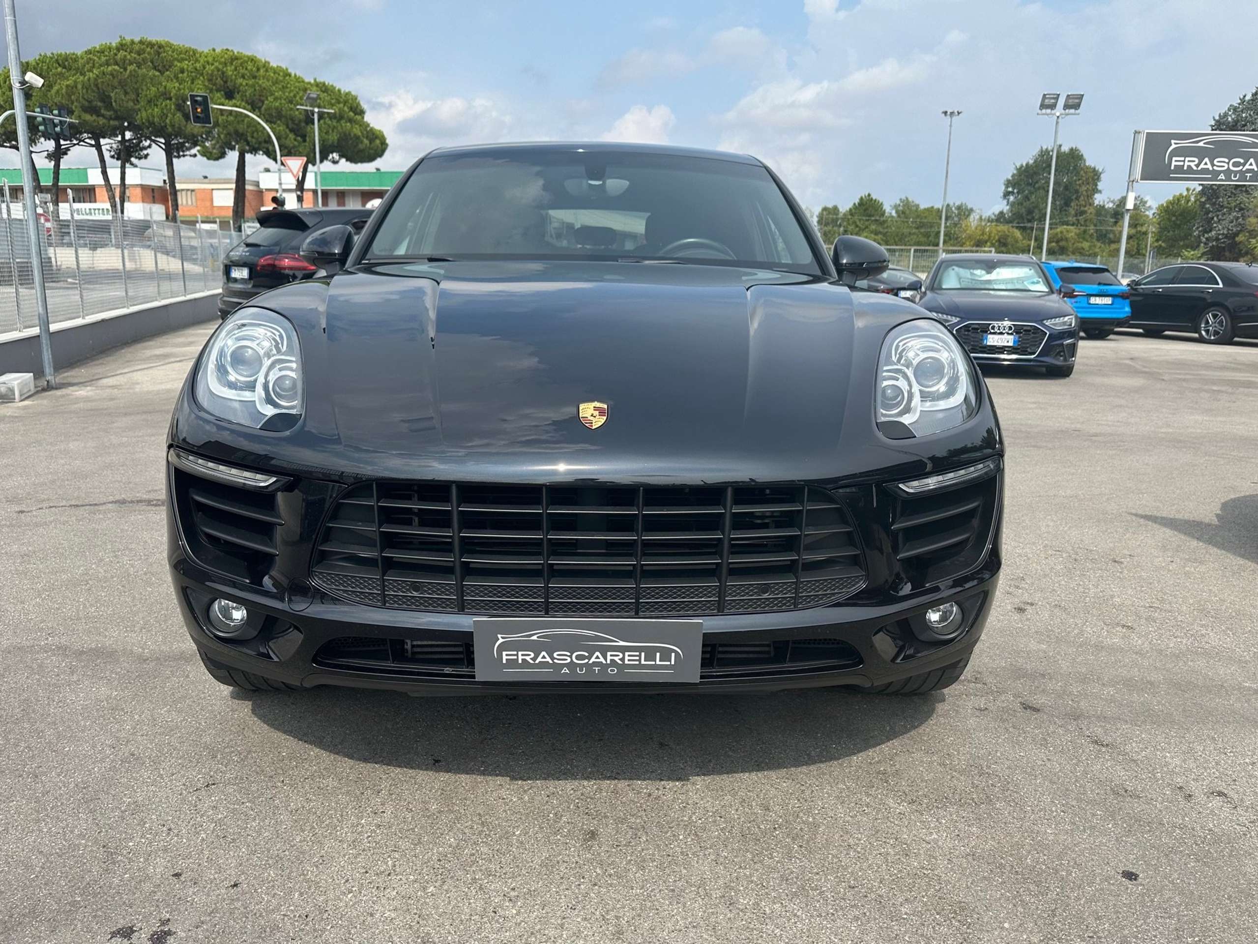 Porsche - Macan