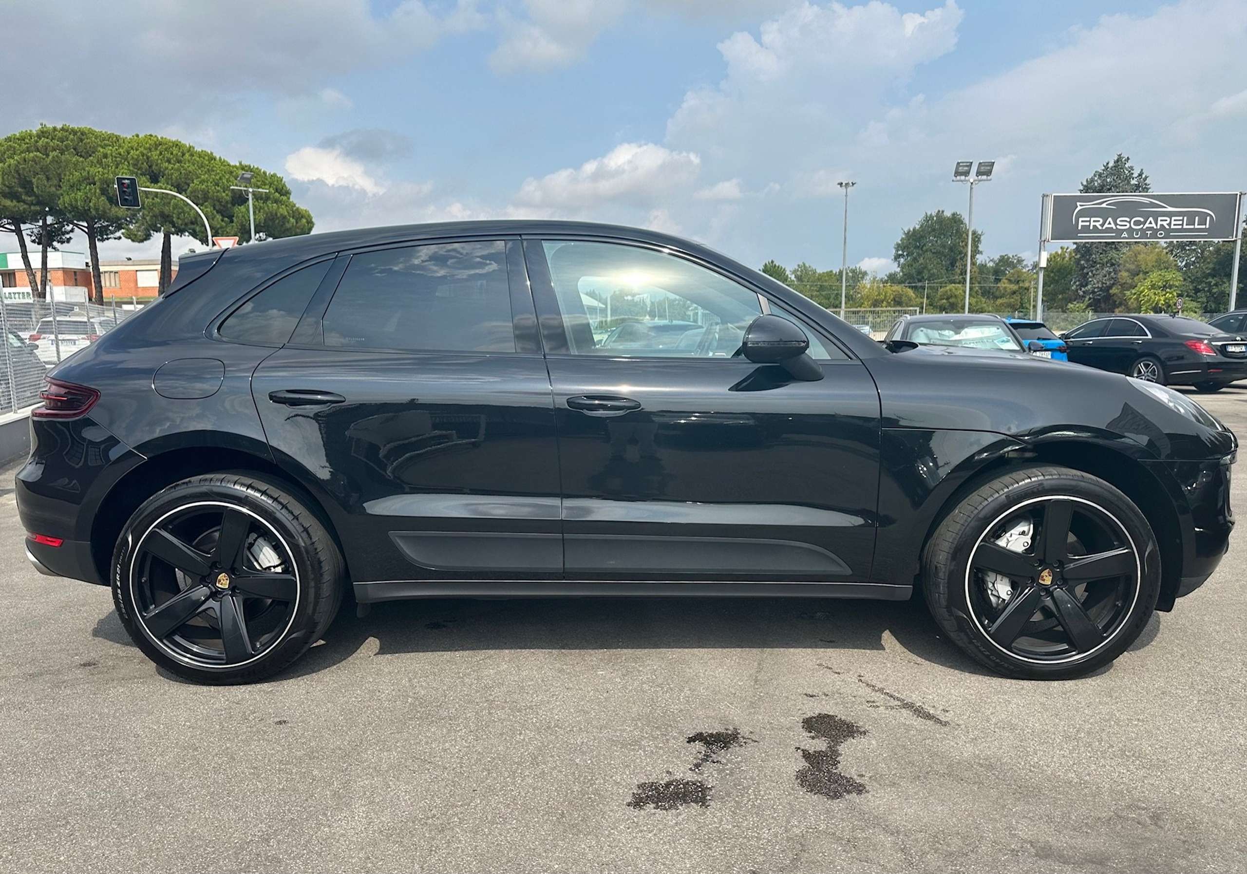 Porsche - Macan