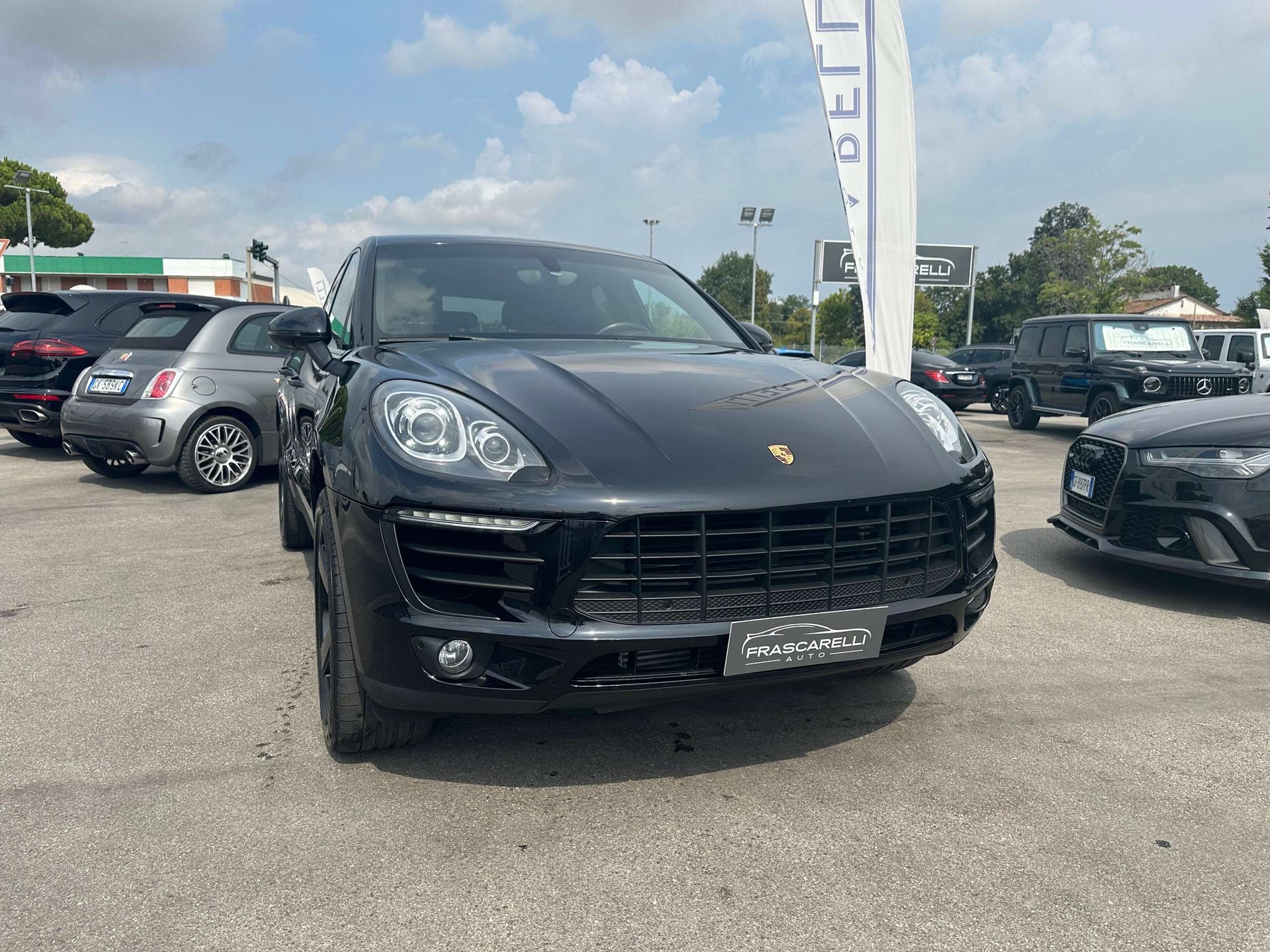 Porsche - Macan