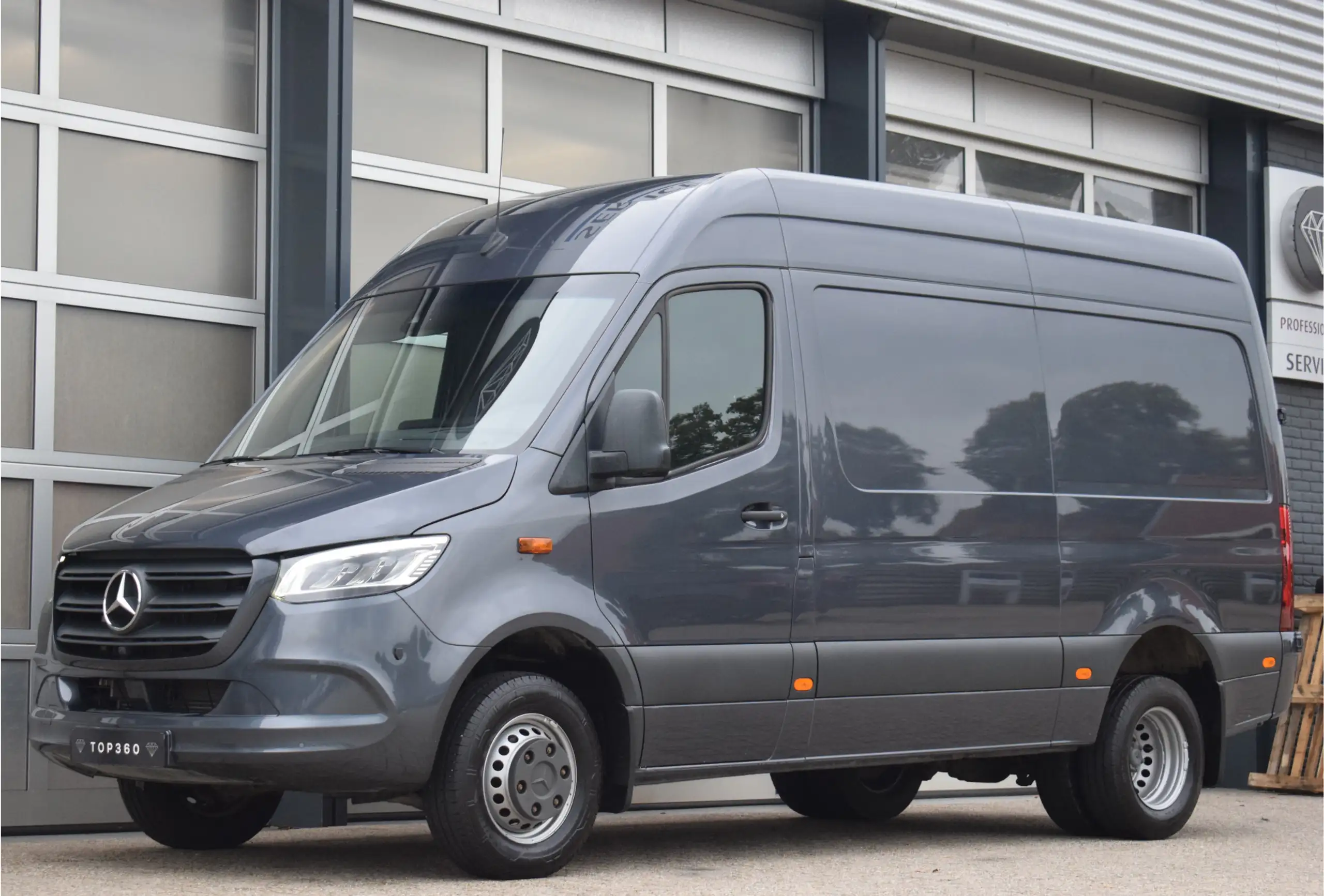 Mercedes-Benz - Sprinter