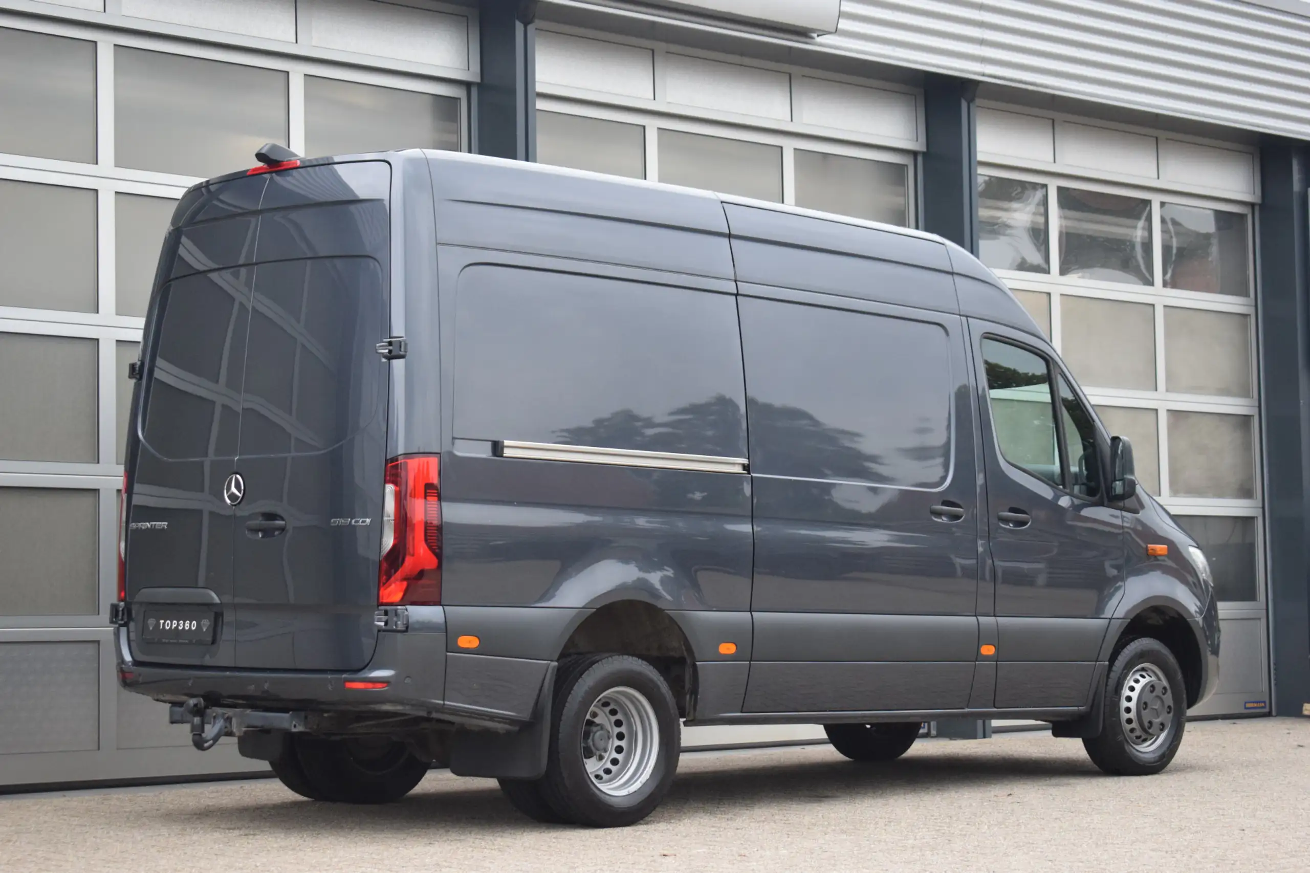 Mercedes-Benz - Sprinter