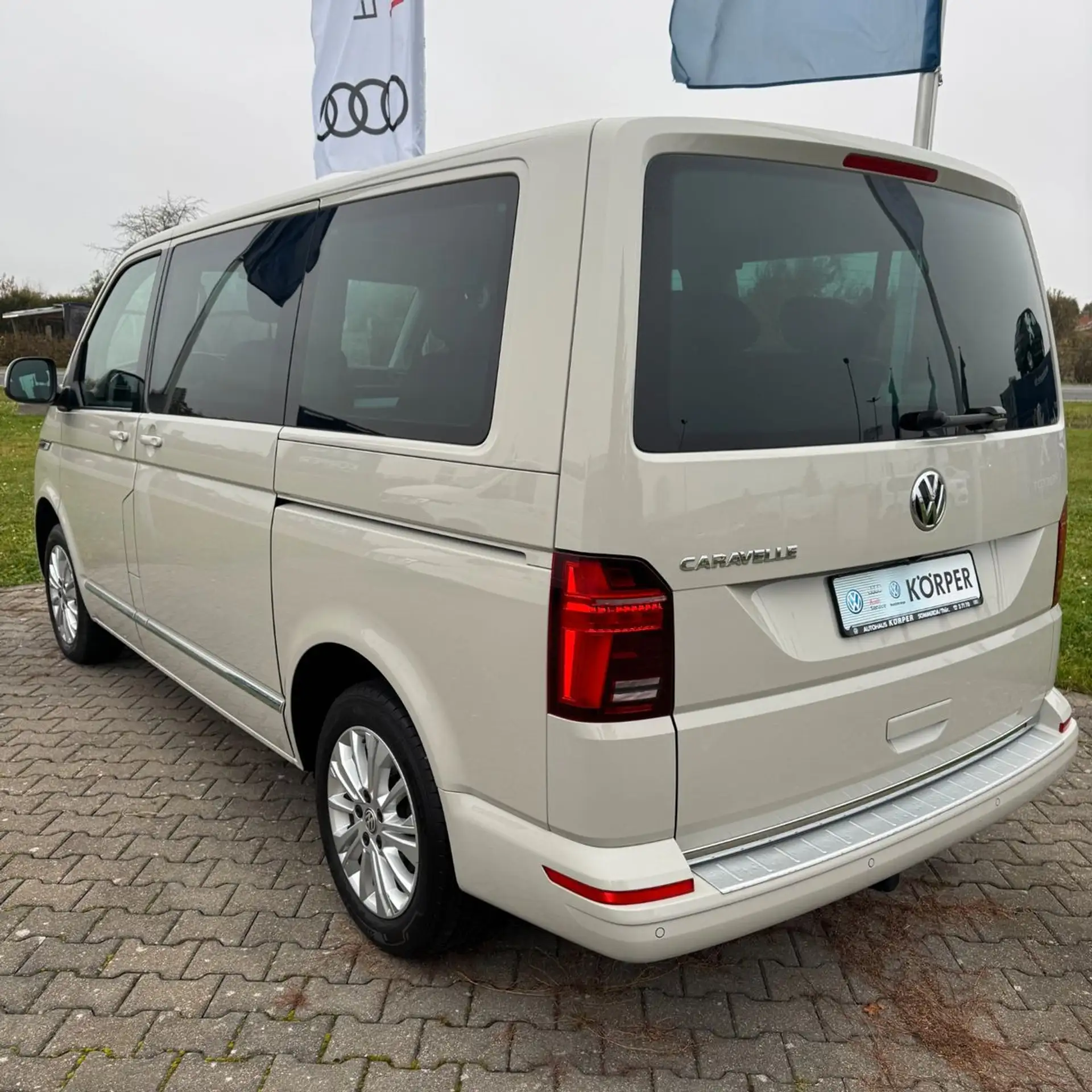 Volkswagen - T6 Caravelle