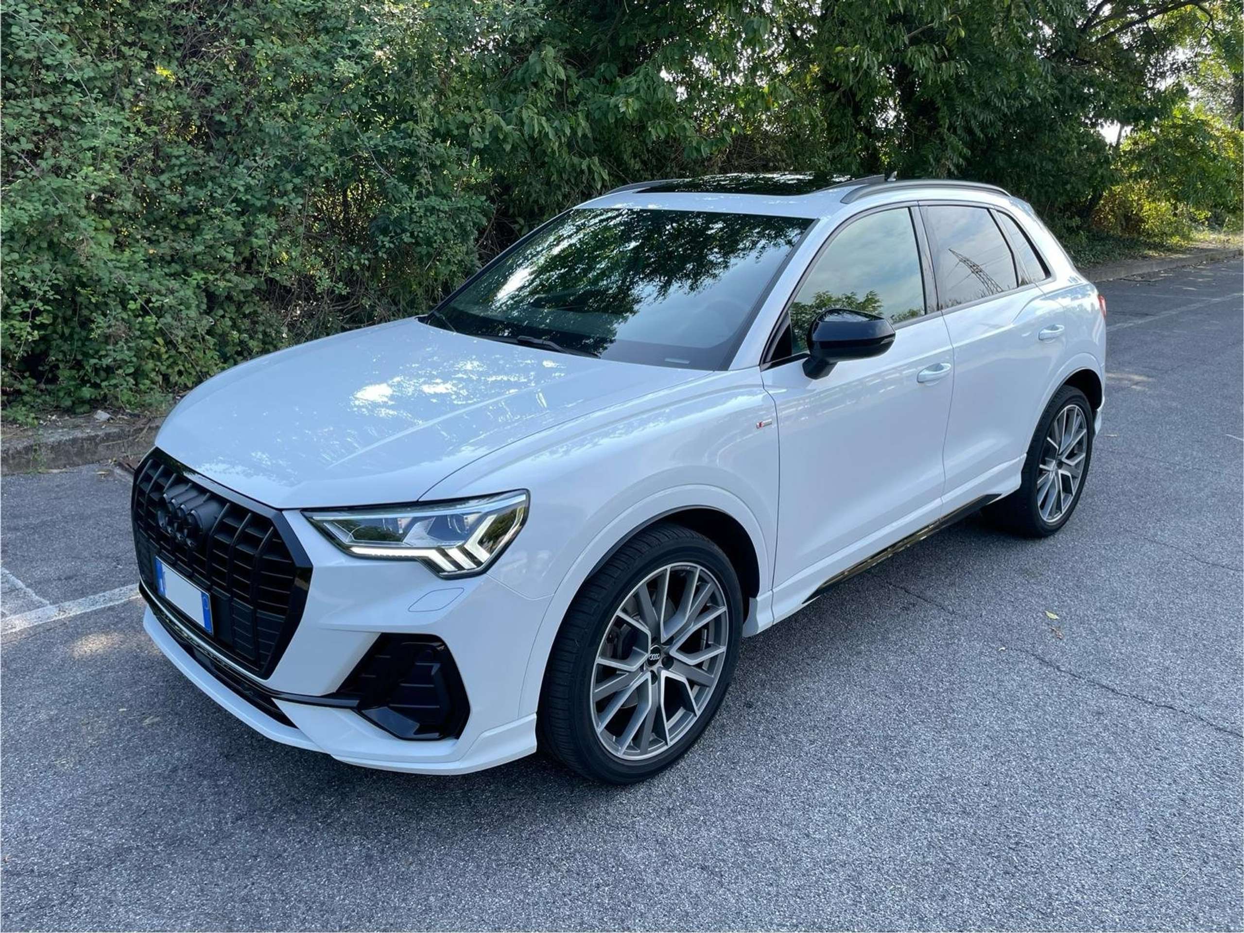 Audi - Q3