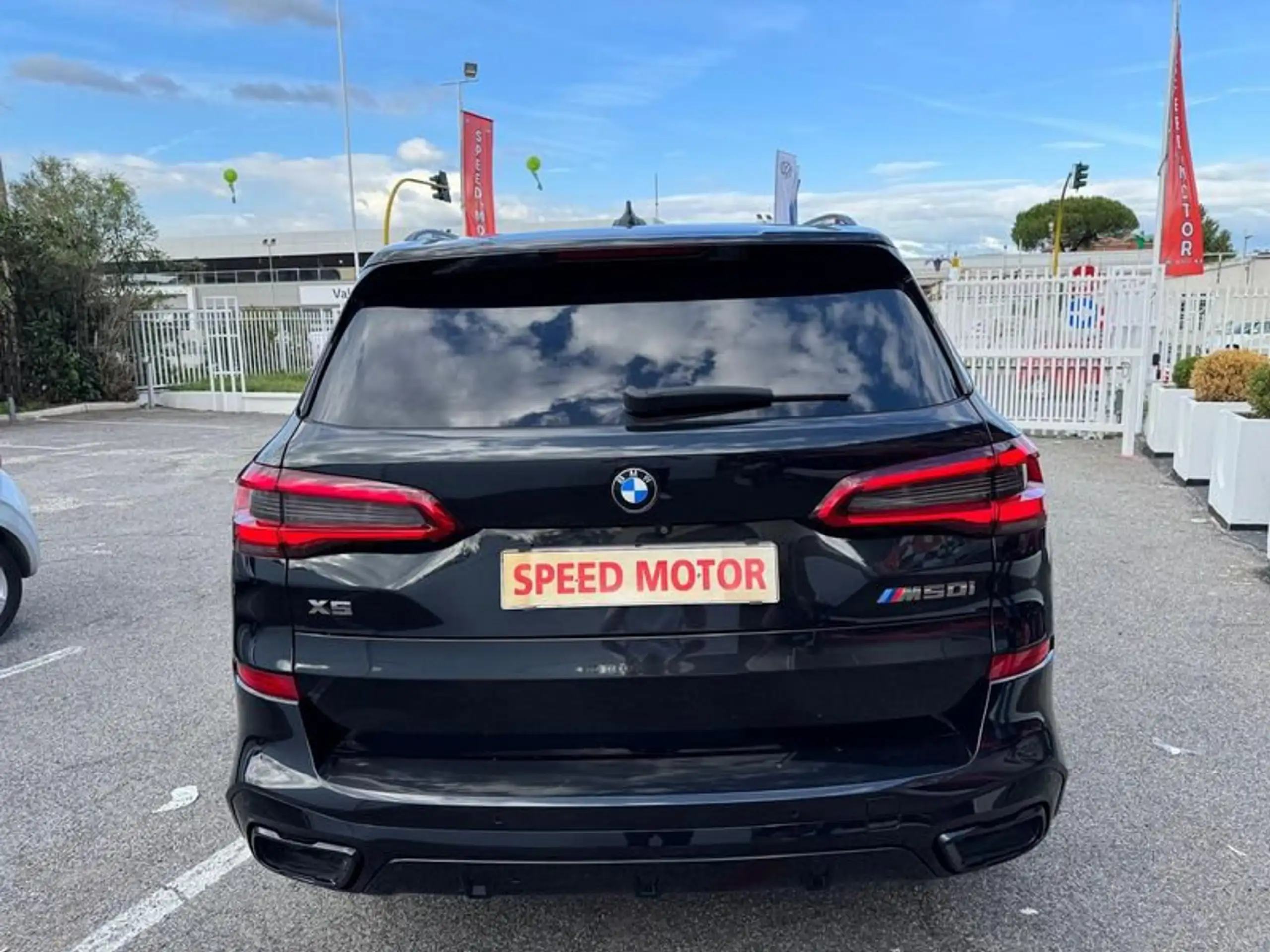 BMW - X5 M