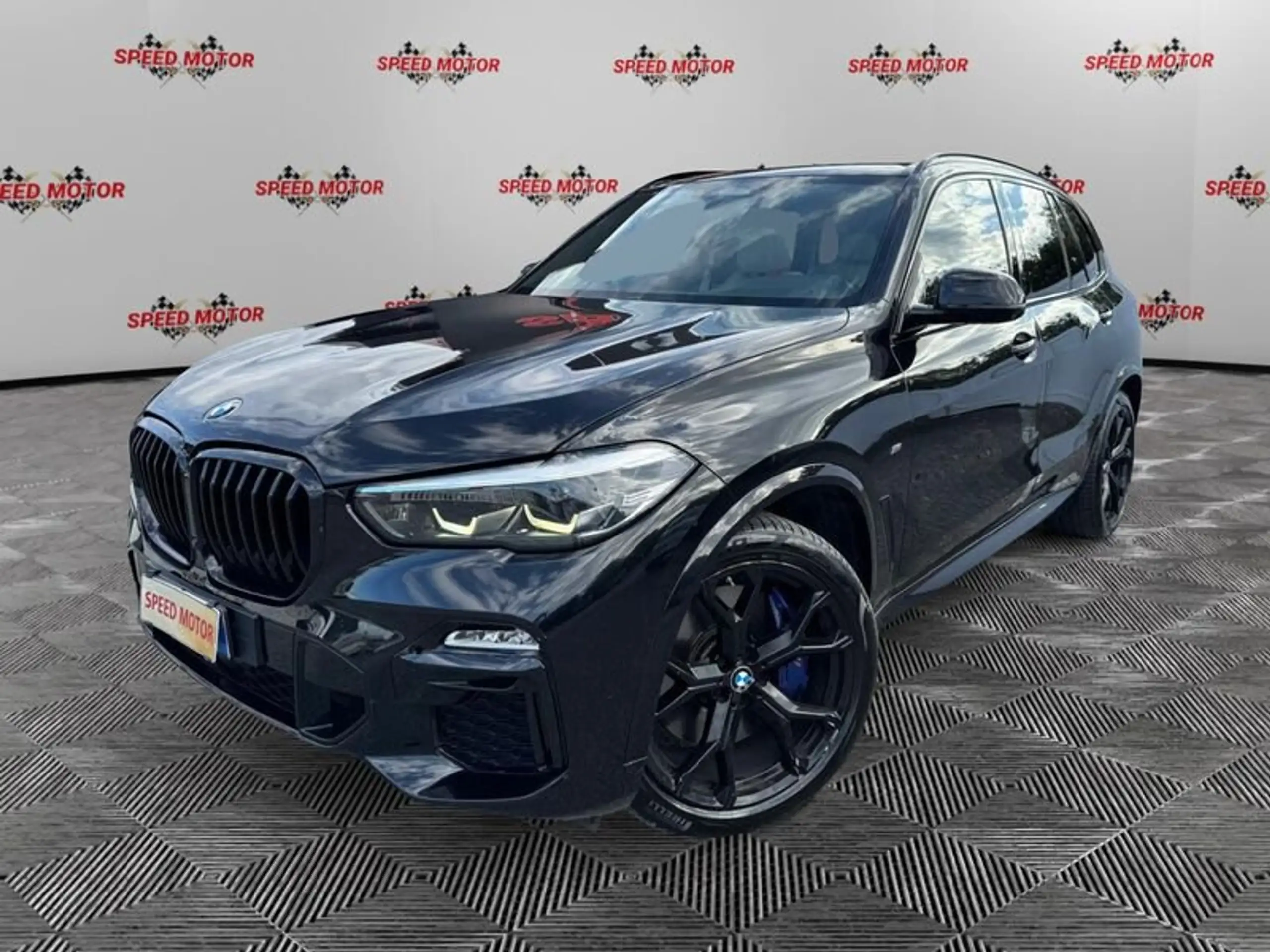 BMW - X5 M