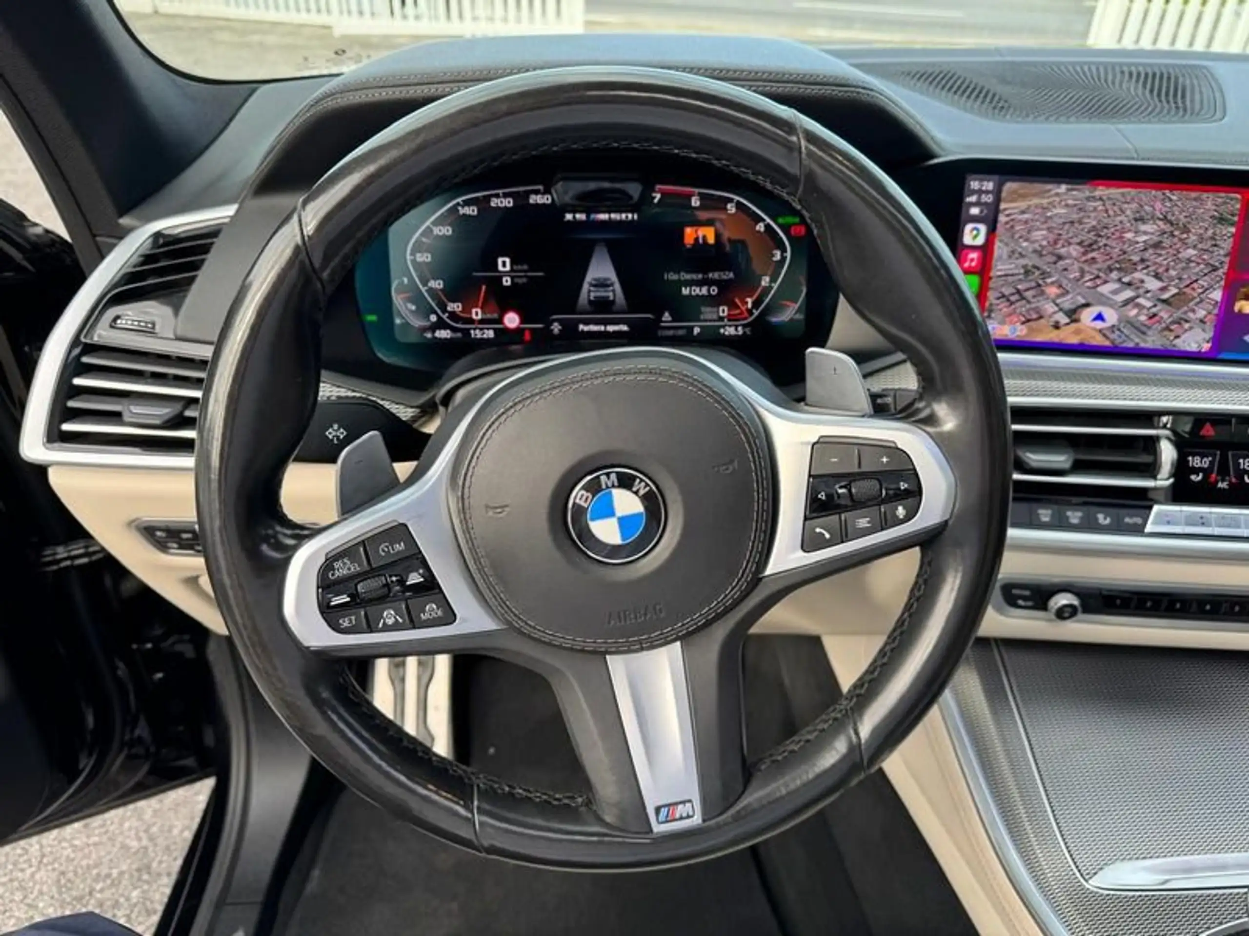 BMW - X5 M