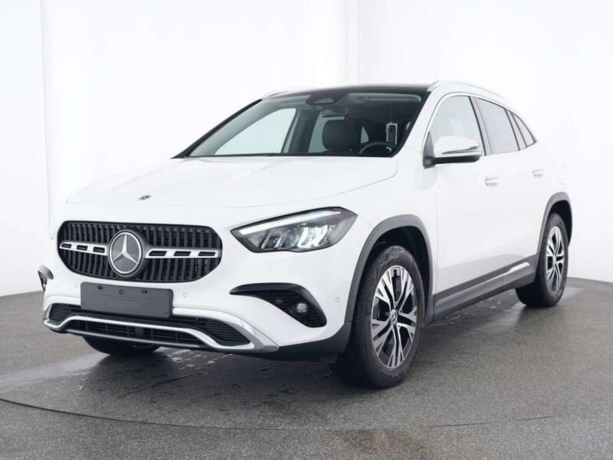 Mercedes-Benz - GLA 250