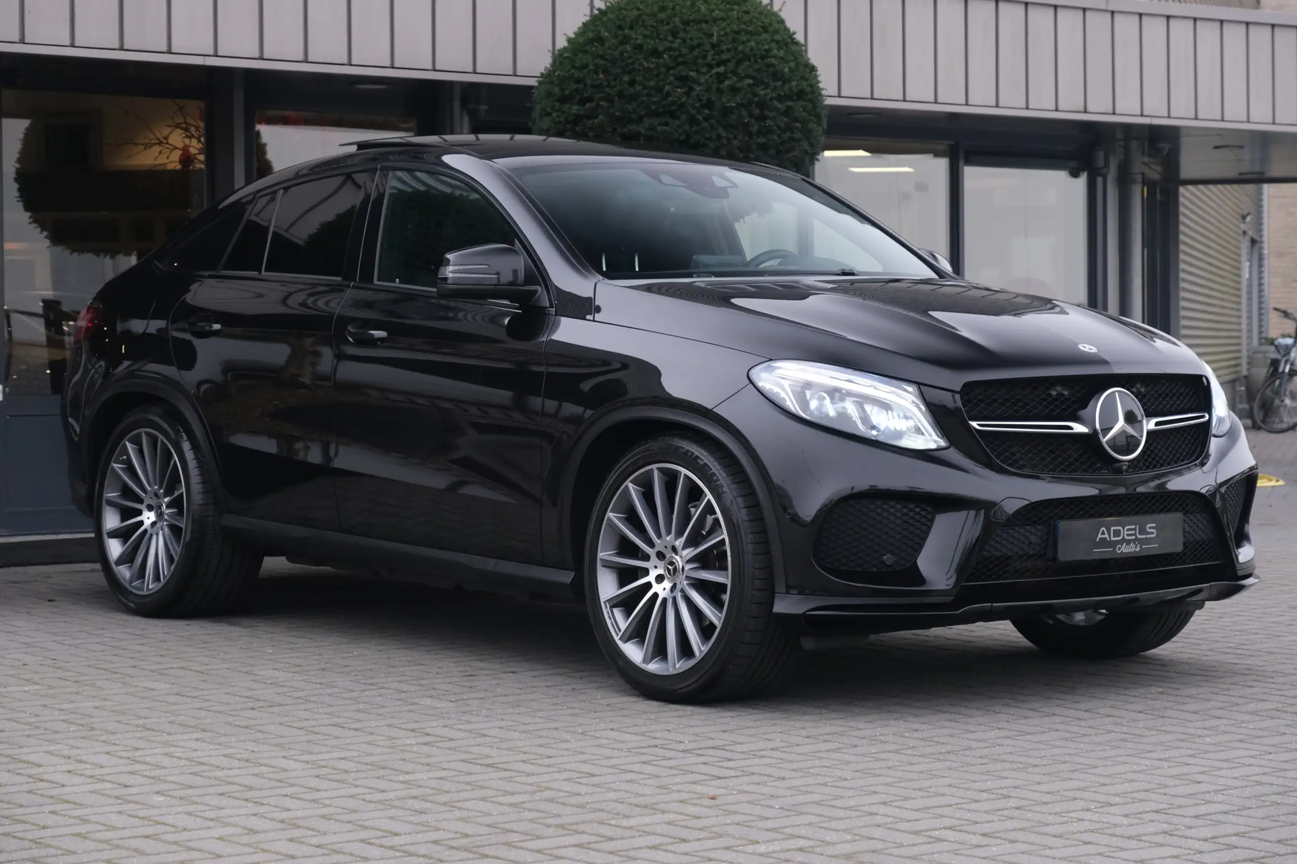 Mercedes-Benz - GLE 350