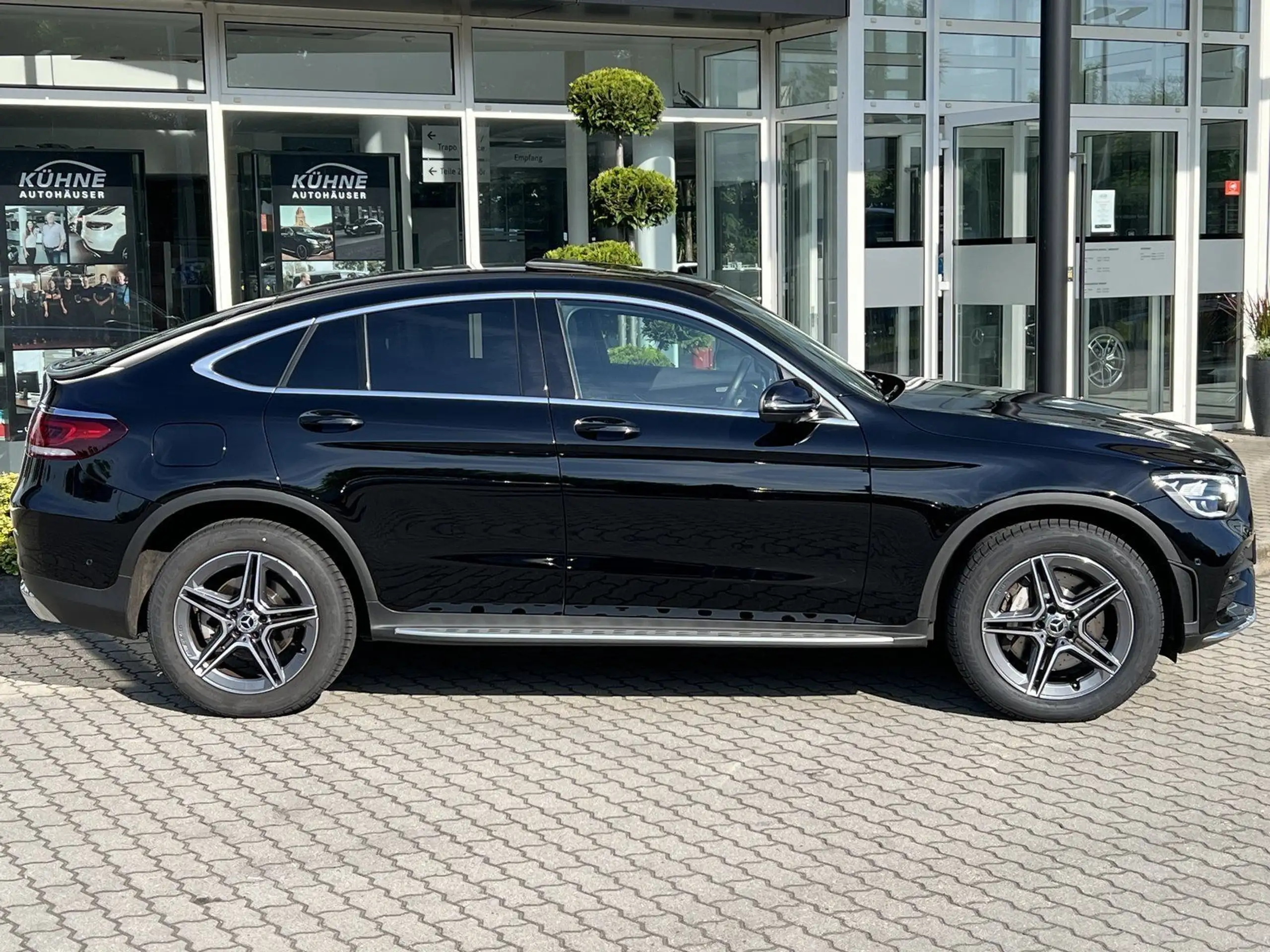 Mercedes-Benz - GLC 300