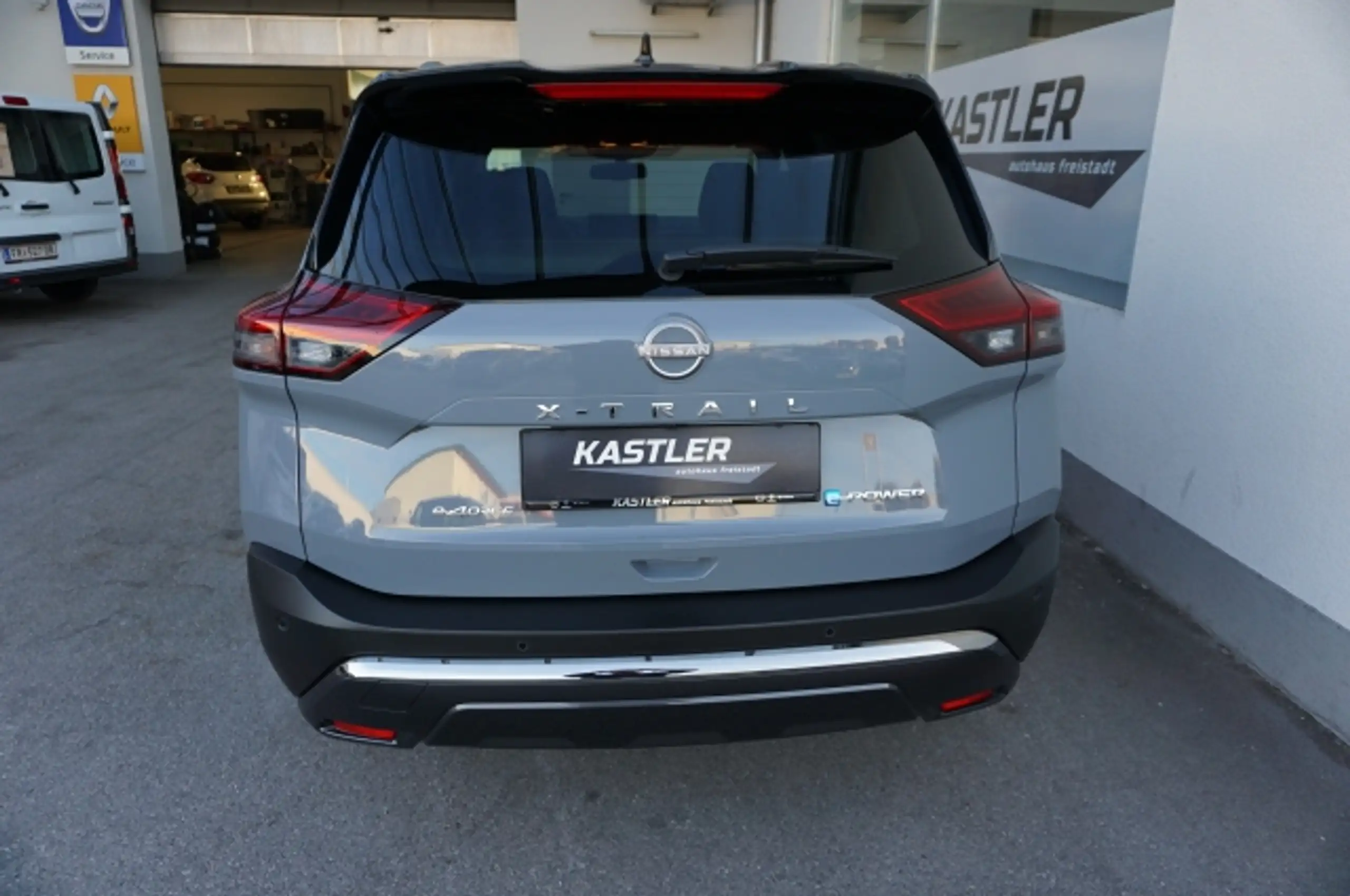 Nissan - X-Trail