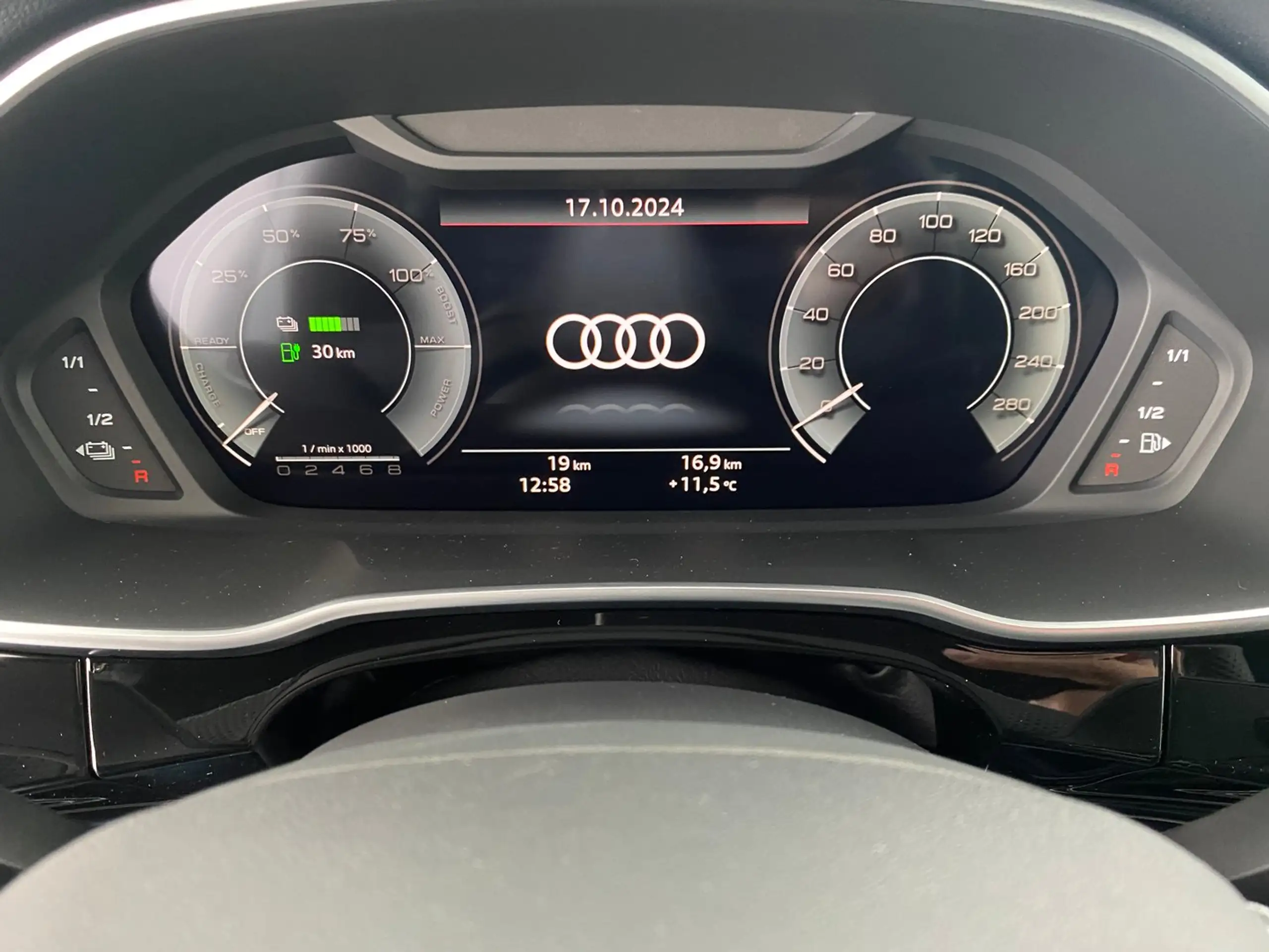 Audi - Q3