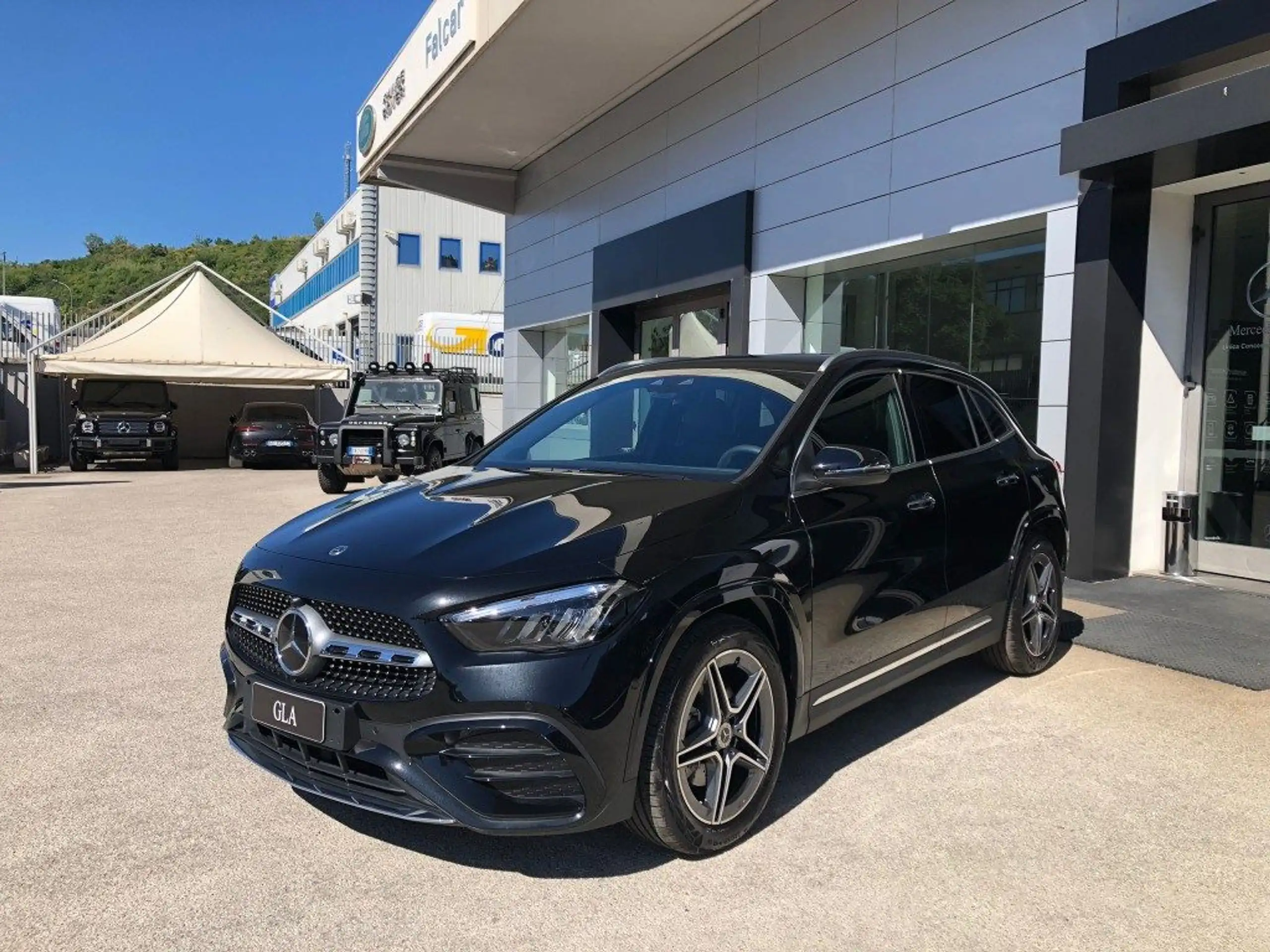 Mercedes-Benz - GLA 200