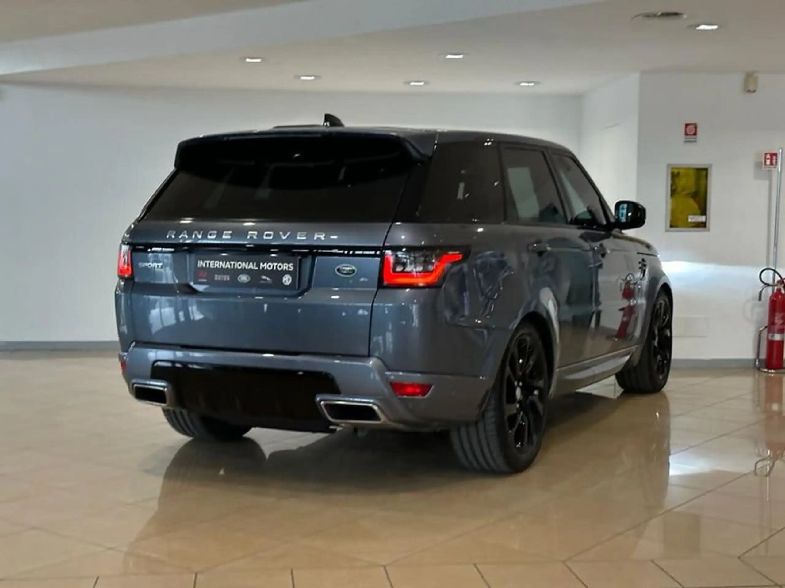 Land Rover - Range Rover Sport