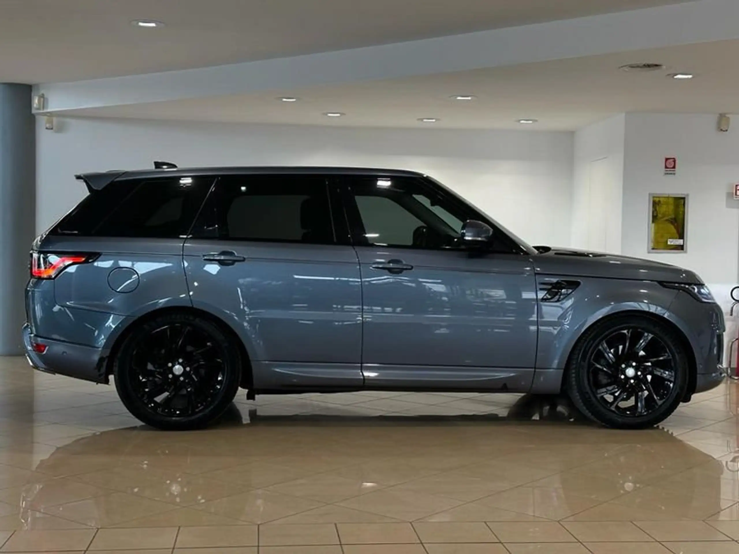 Land Rover - Range Rover Sport