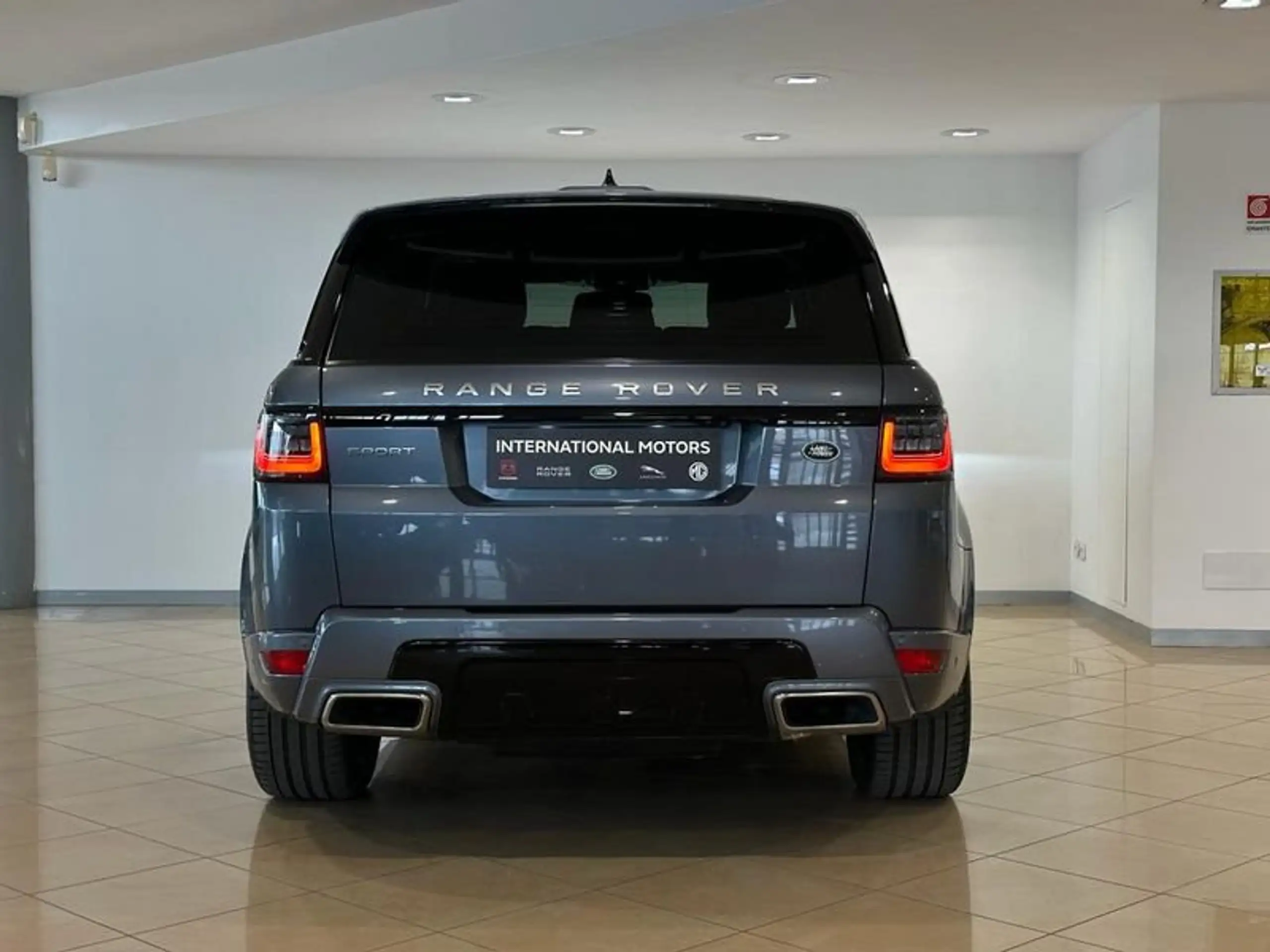 Land Rover - Range Rover Sport