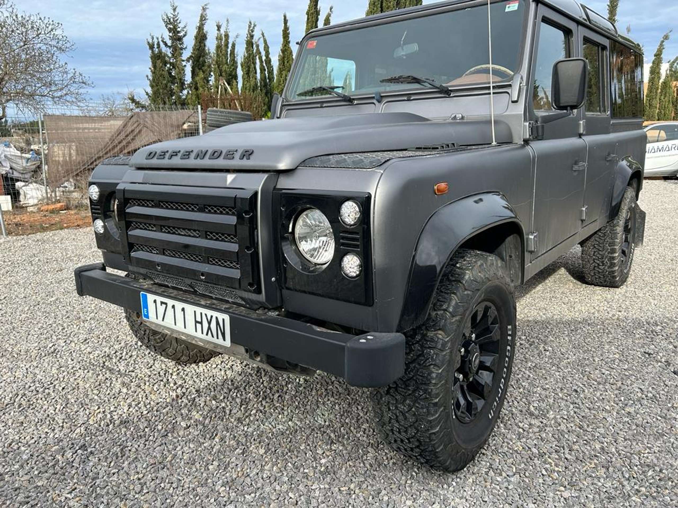 Land Rover Defender 2014