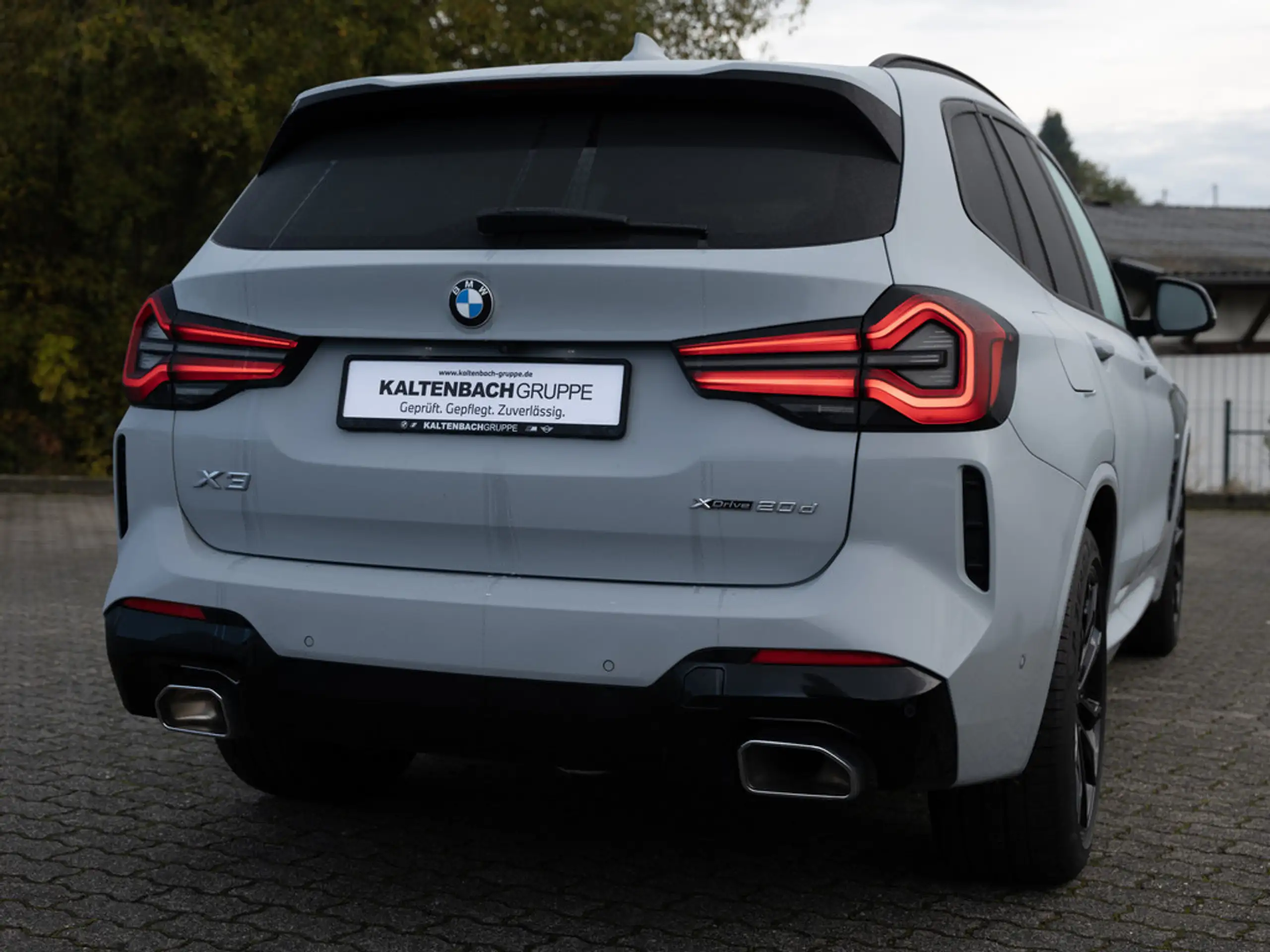 BMW - X3