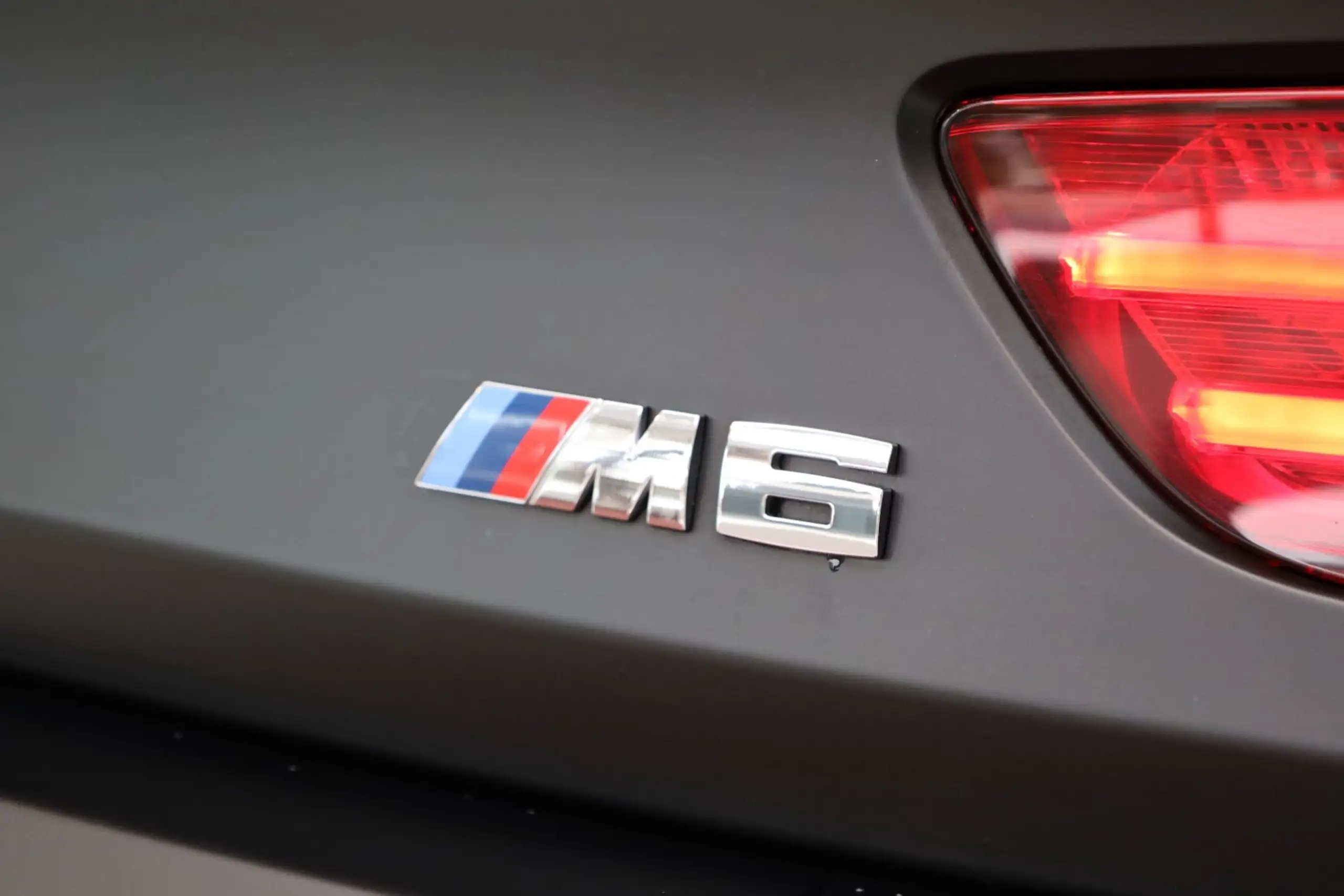 BMW - M6