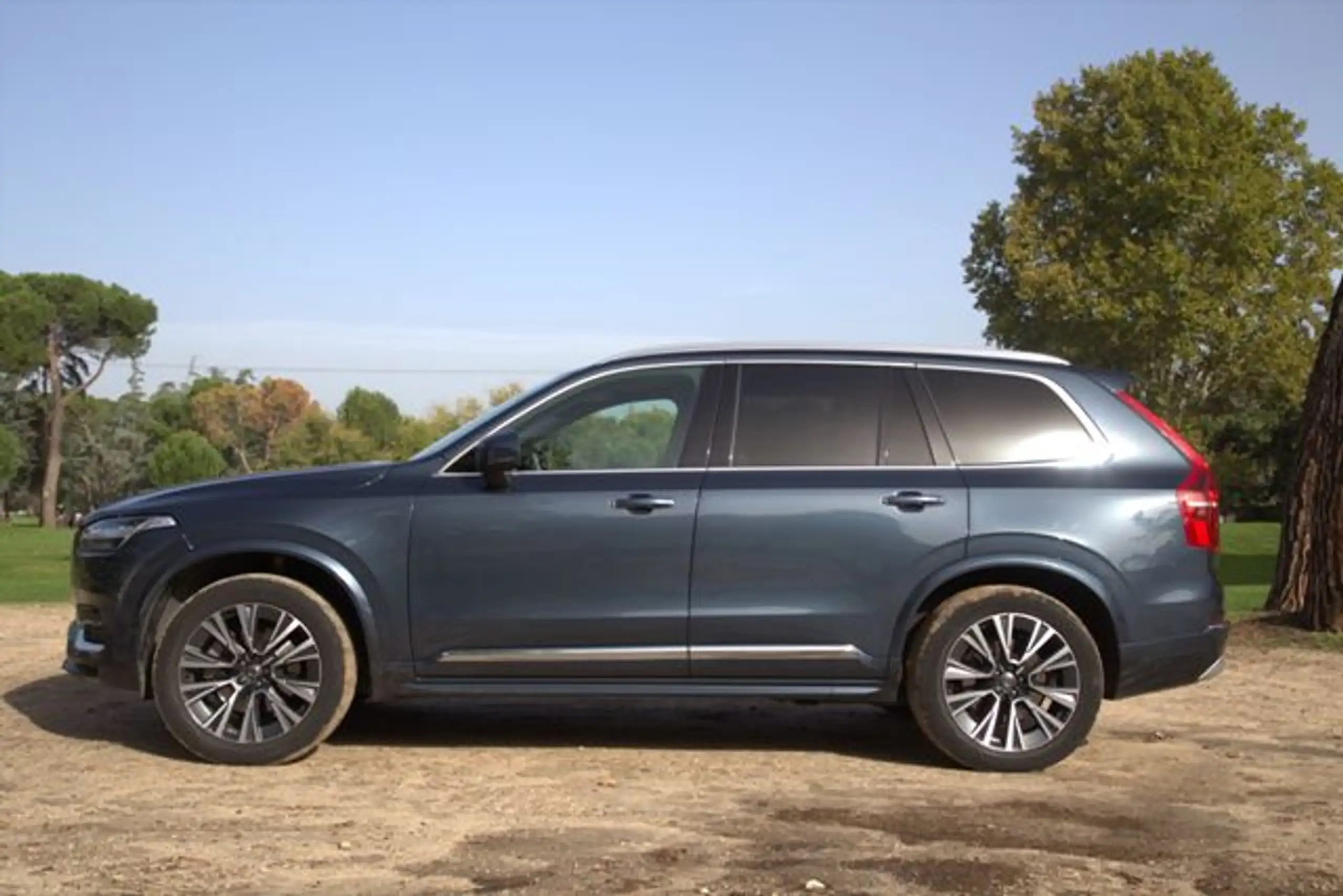 Volvo - XC90